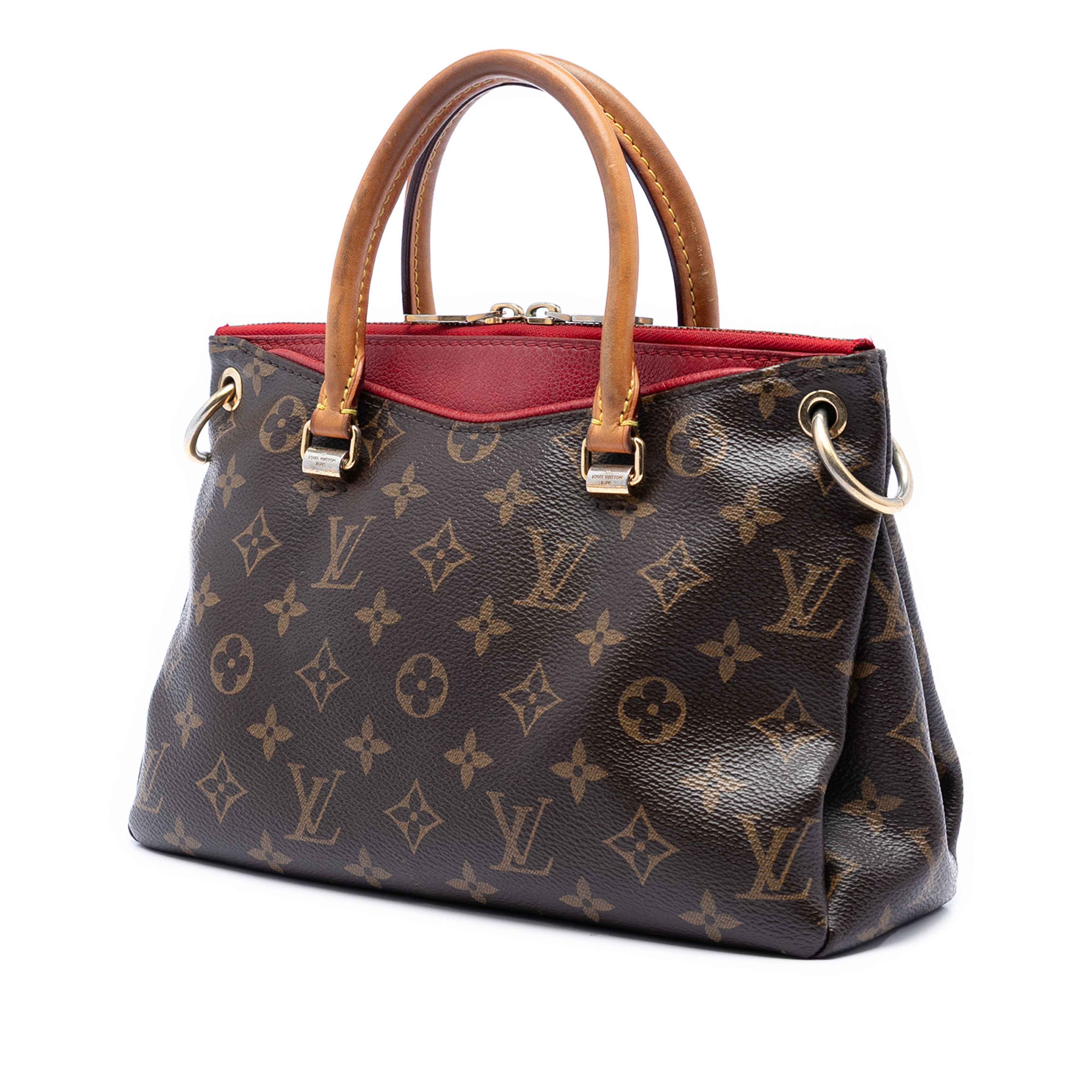 Louis Vuitton Monogram Pallas Bb, från Luxclusif, i färgen brun. Klicka för att öppna bilden i stort format