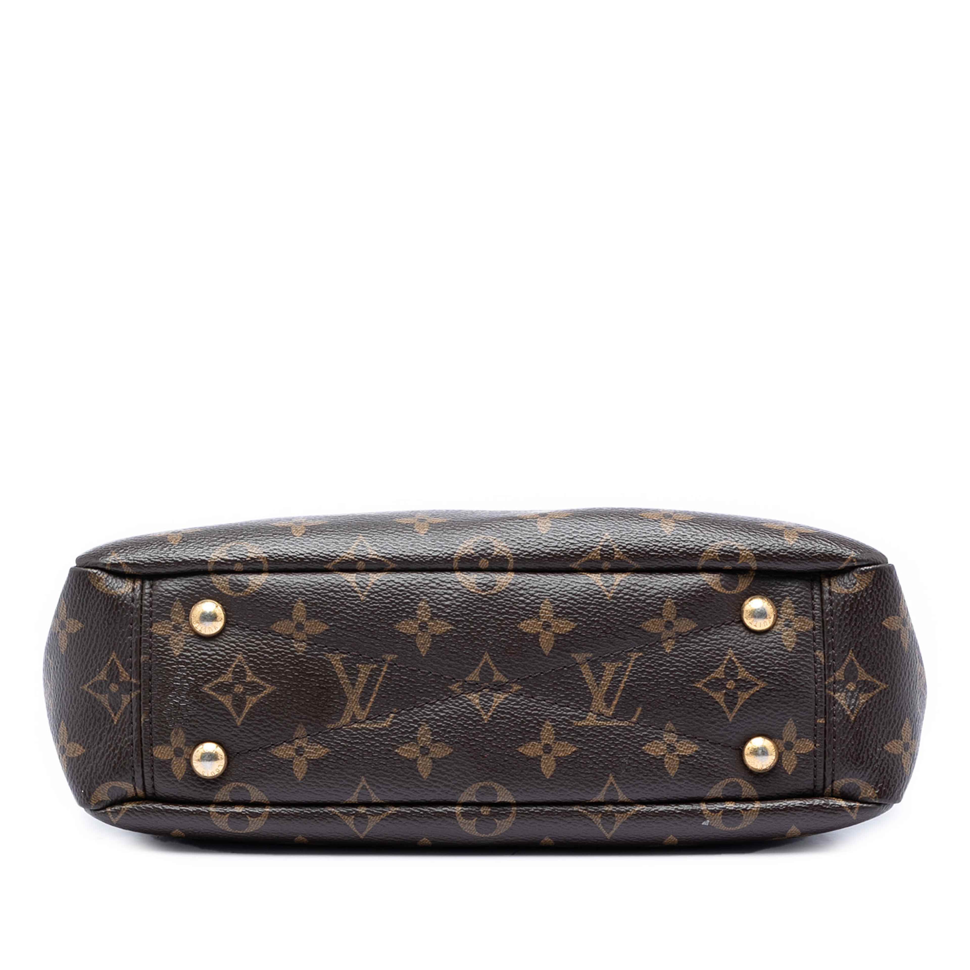 Louis Vuitton Monogram Pallas Bb, från Luxclusif, i färgen brown. Klicka för att öppna bilden i stort format