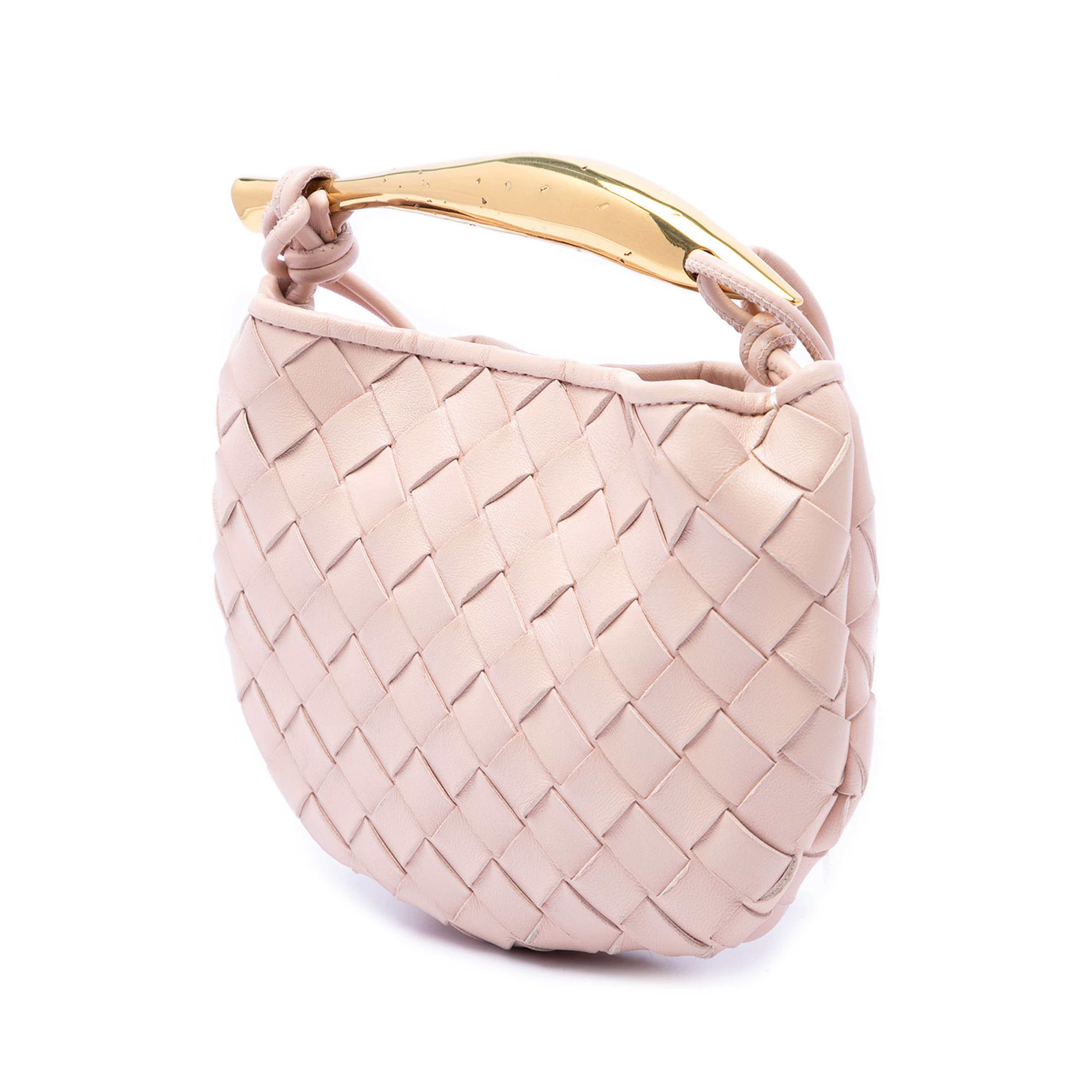 Bottega Veneta Baby Lambskin Intrecciato Sardine, från Luxclusif, i färgen rosa. Klicka för att öppna bilden i stort format