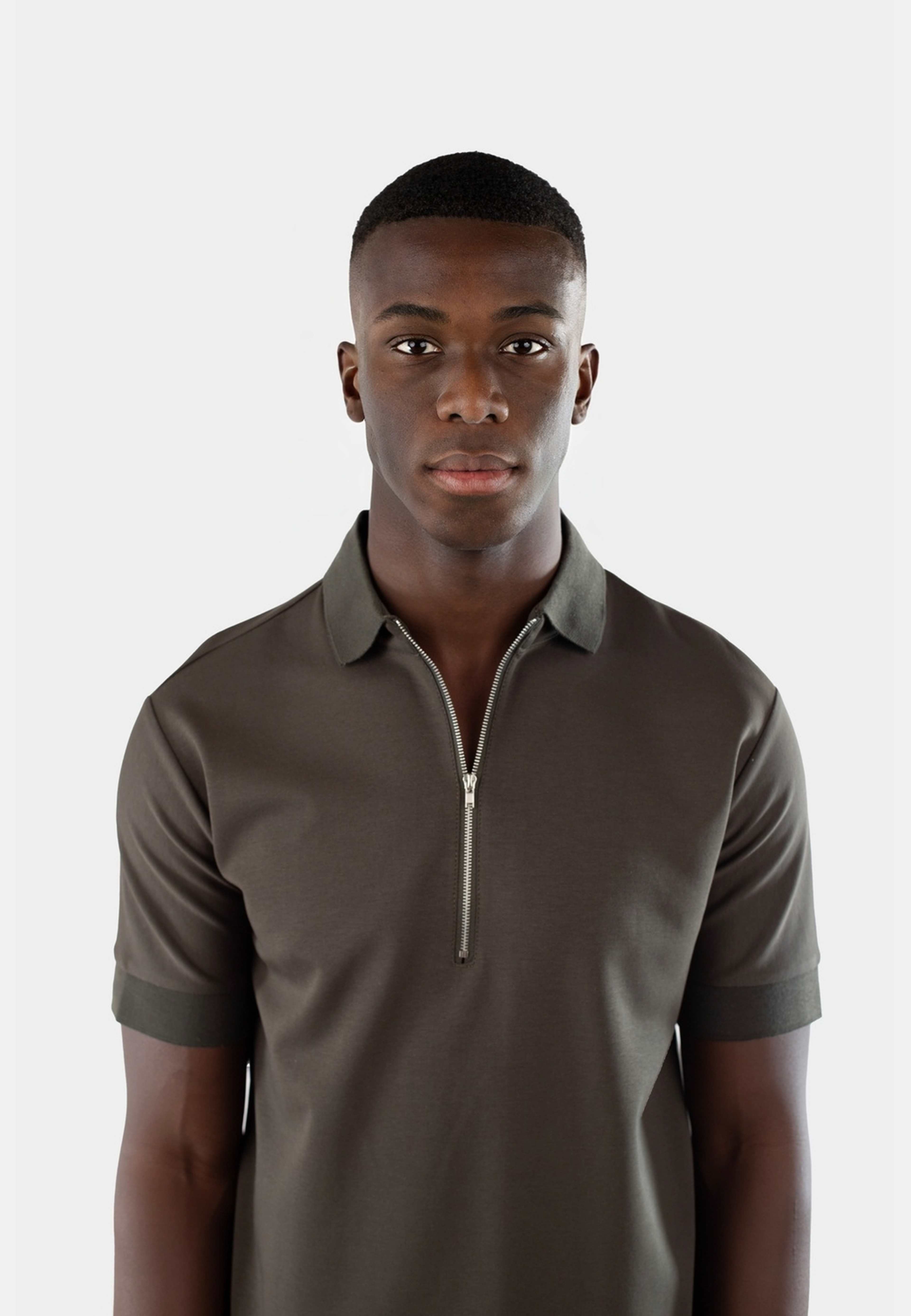 Clay Jersey Half Zip Shirt, från Ciszere, i färgen green. Klicka för att öppna bilden i stort format