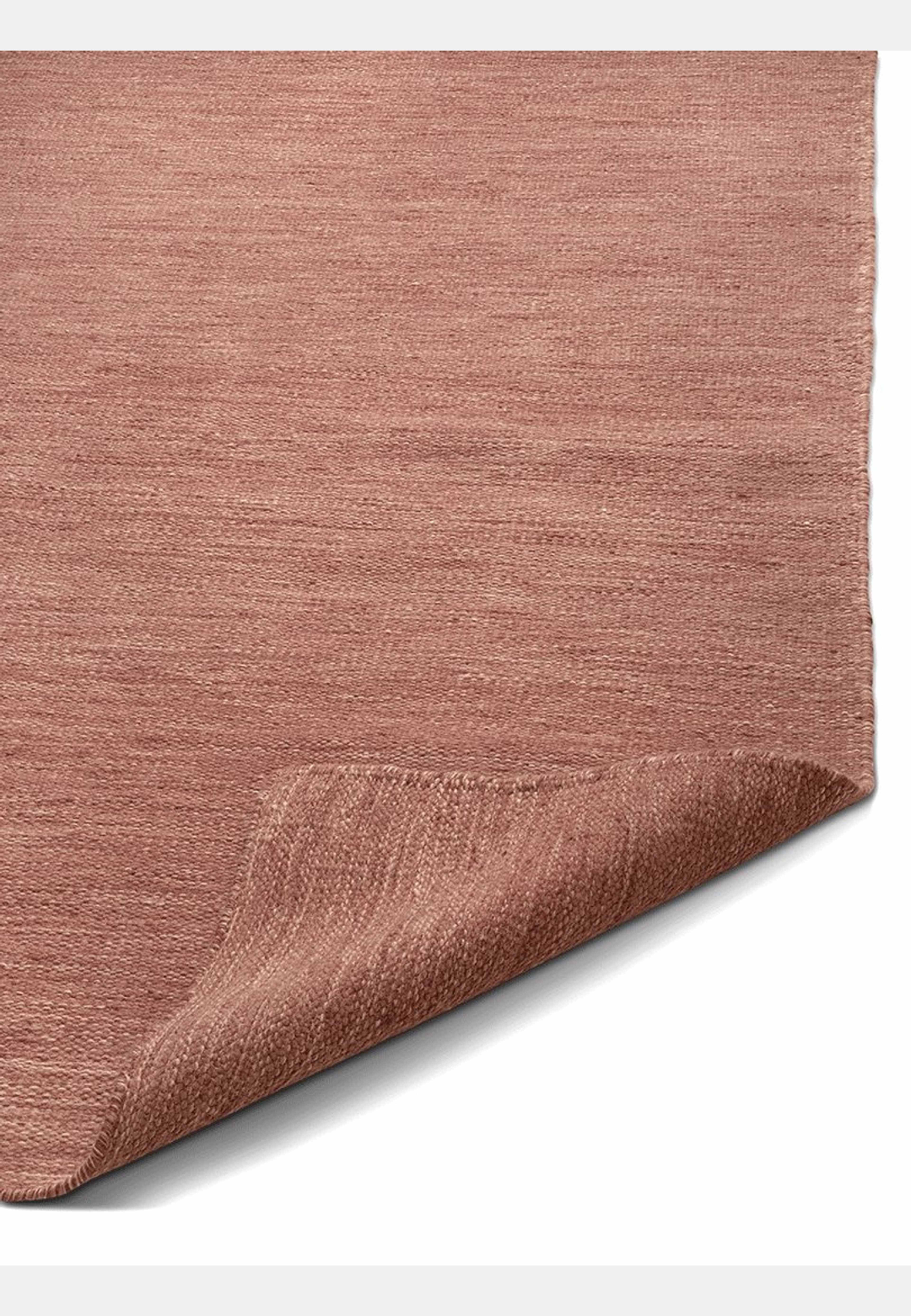 Matta Plain, från Classic Collection, i färgen coral. Klicka för att öppna bilden i stort format