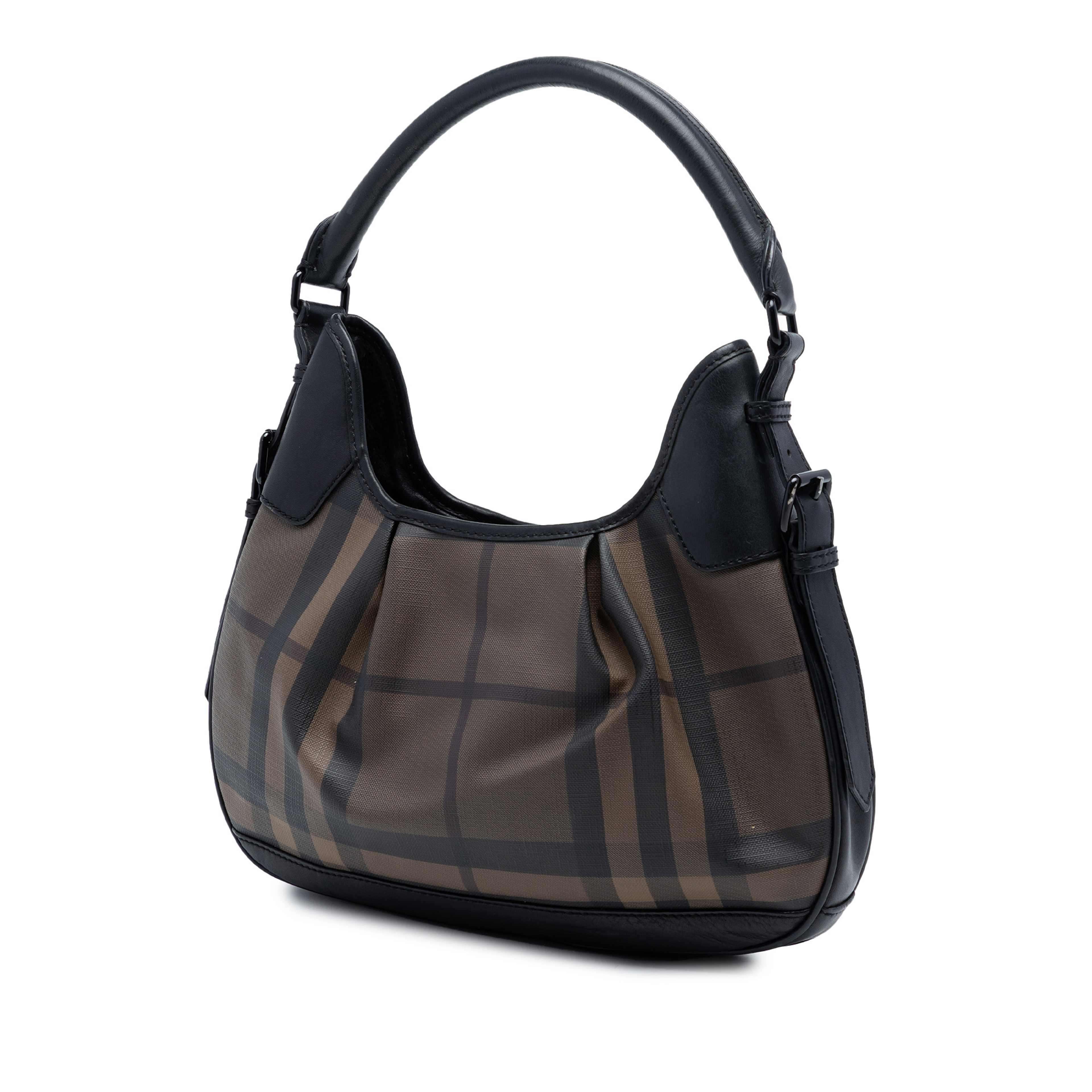Burberry Smoked Check Coated Canvas Brooklyn Hobo, från Luxclusif, i färgen brun. Klicka för att öppna bilden i stort format