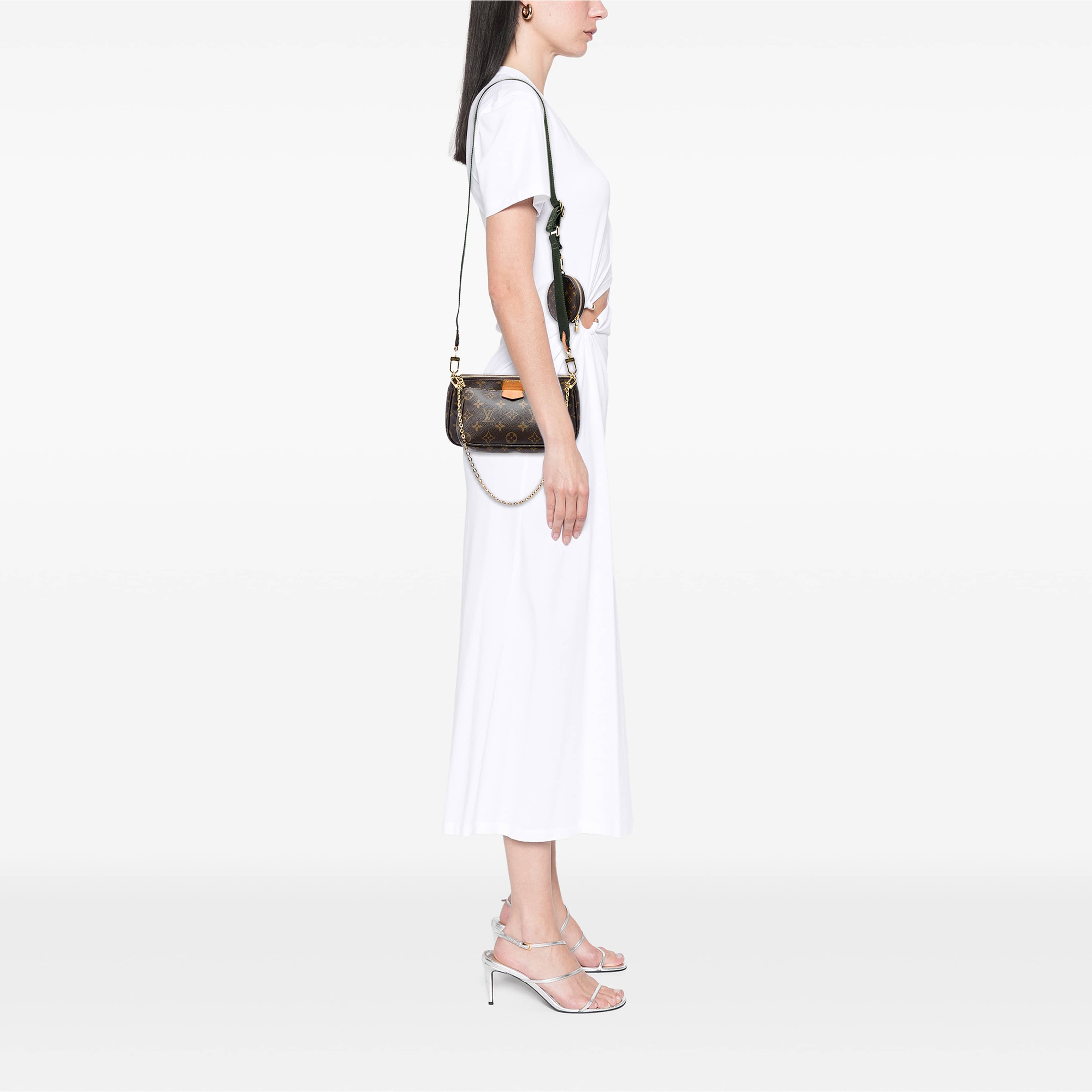 Louis Vuitton Monogram Multi Pochette Accessoires, från Luxclusif, i färgen brun. Klicka för att öppna bilden i stort format