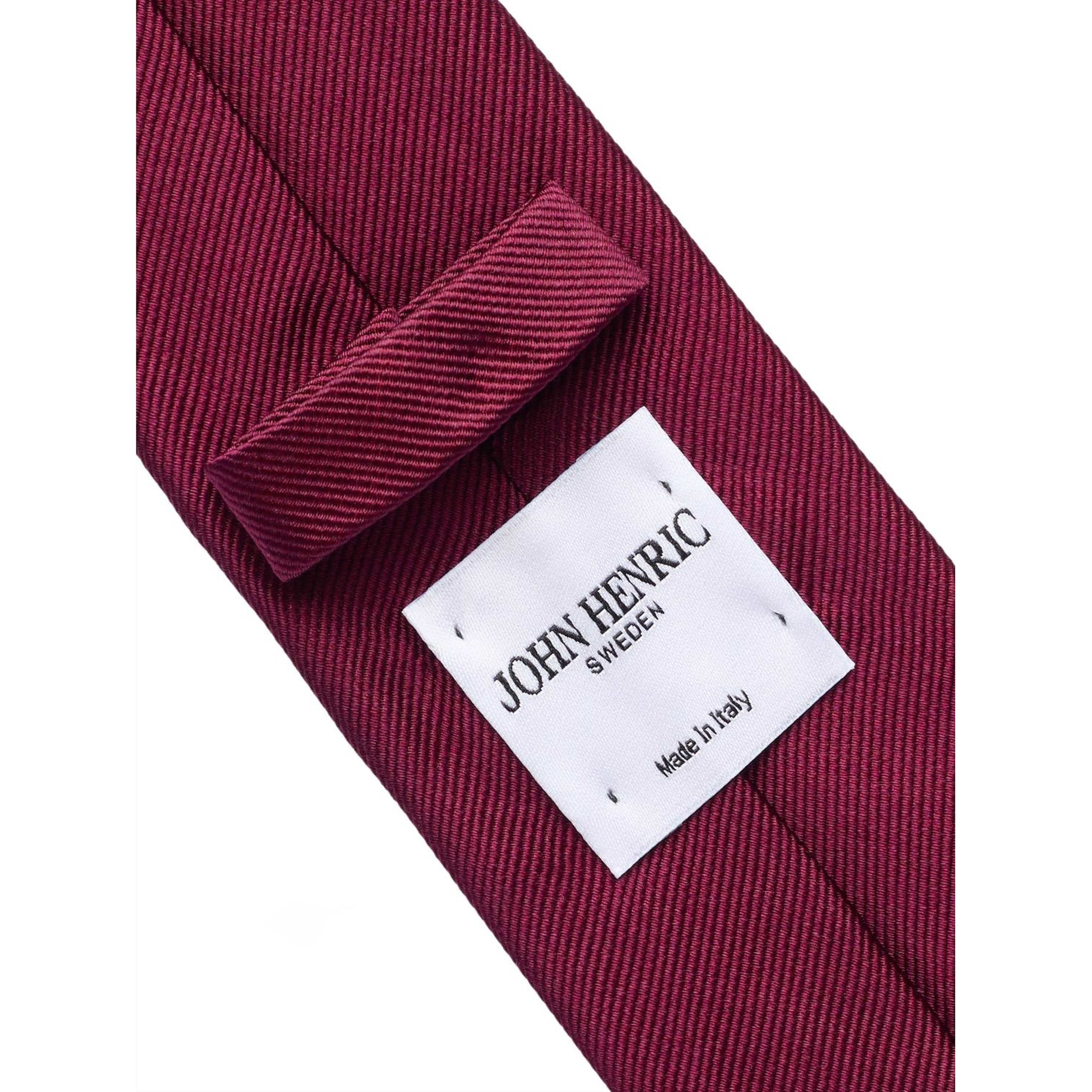Tie Plain