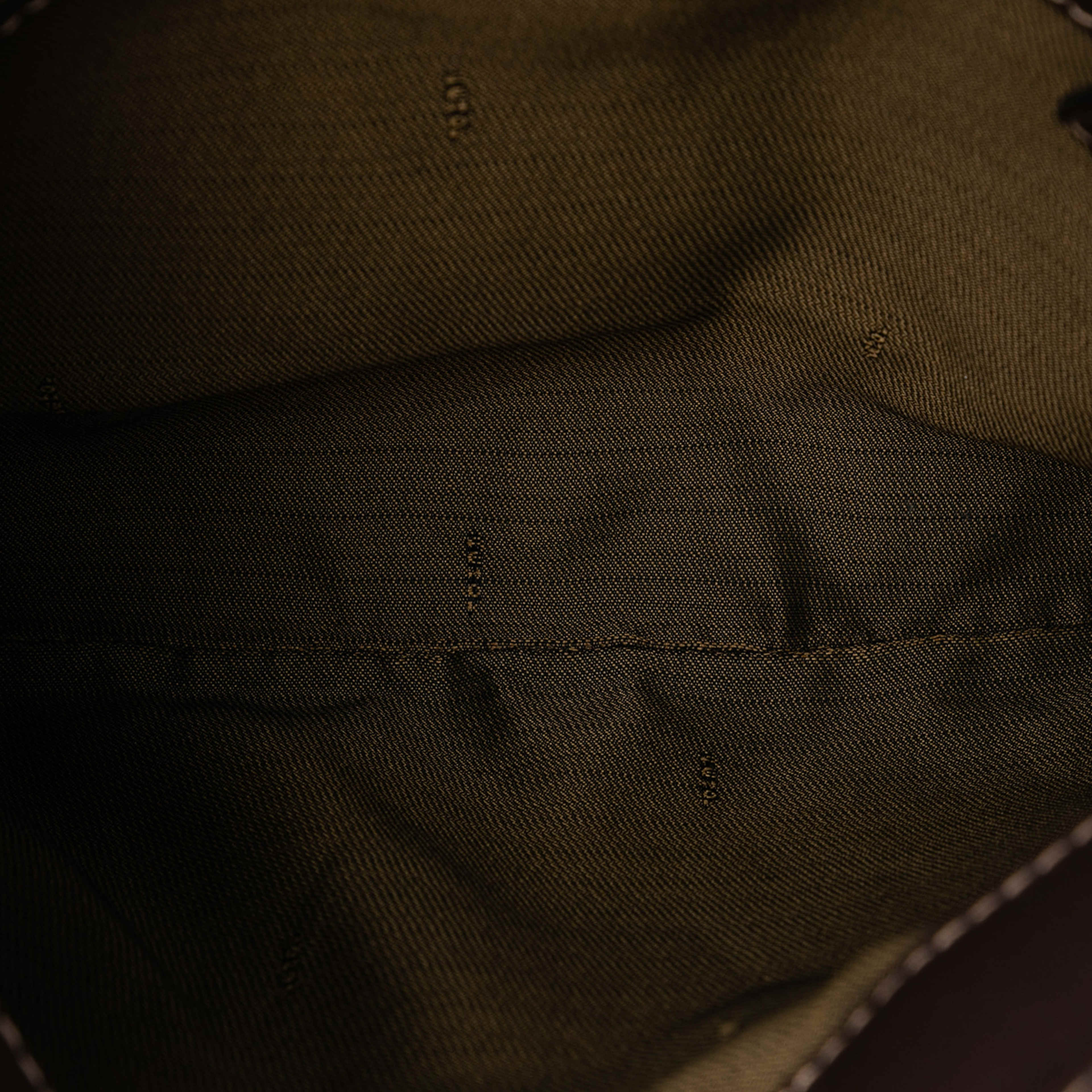 Fendi Zucca Coated Canvas Shoulder Bag, från Luxclusif, i färgen brown. Klicka för att öppna bilden i stort format