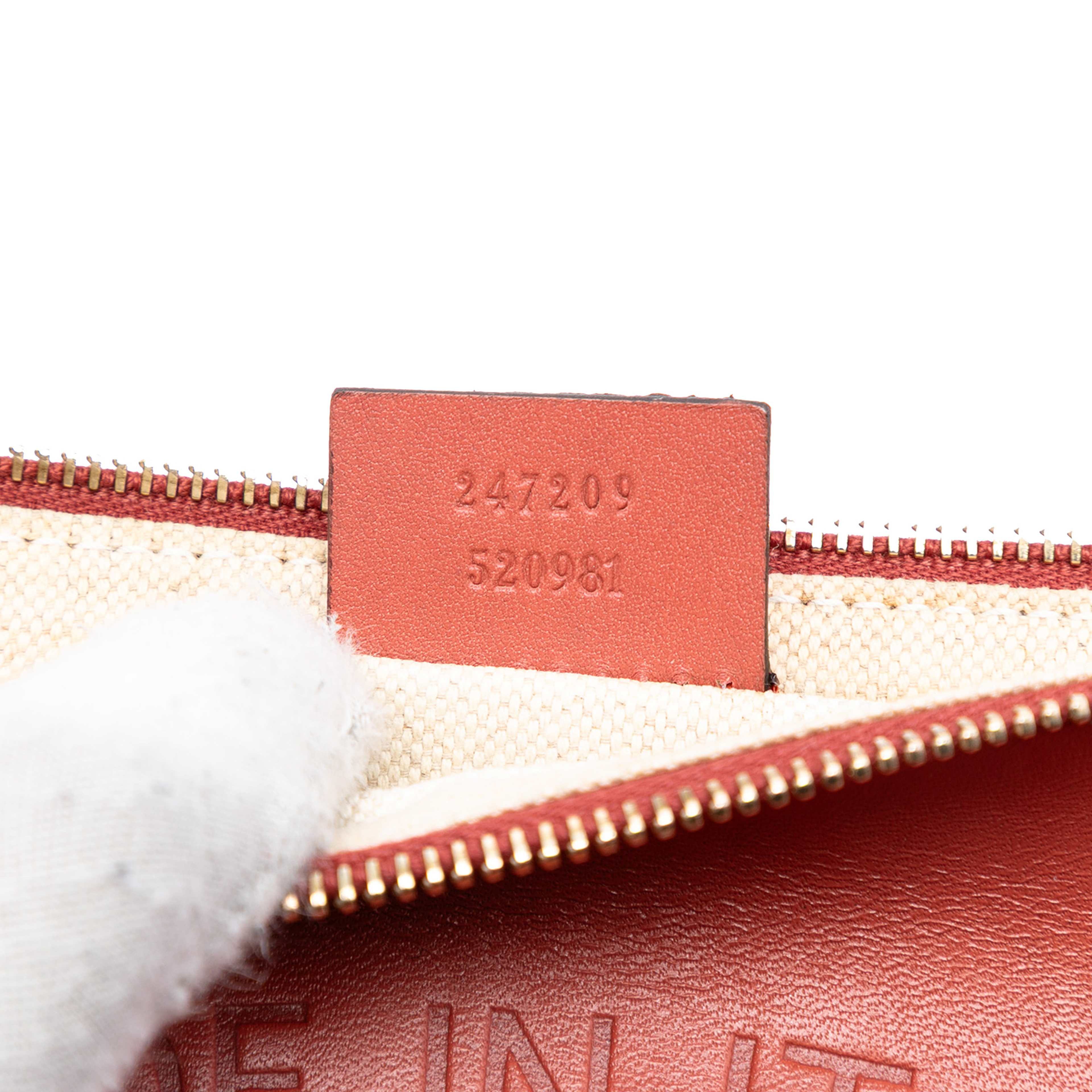 Gucci Medium Gg Canvas Craft Tote, från Luxclusif, i färgen beige. Klicka för att öppna bilden i stort format