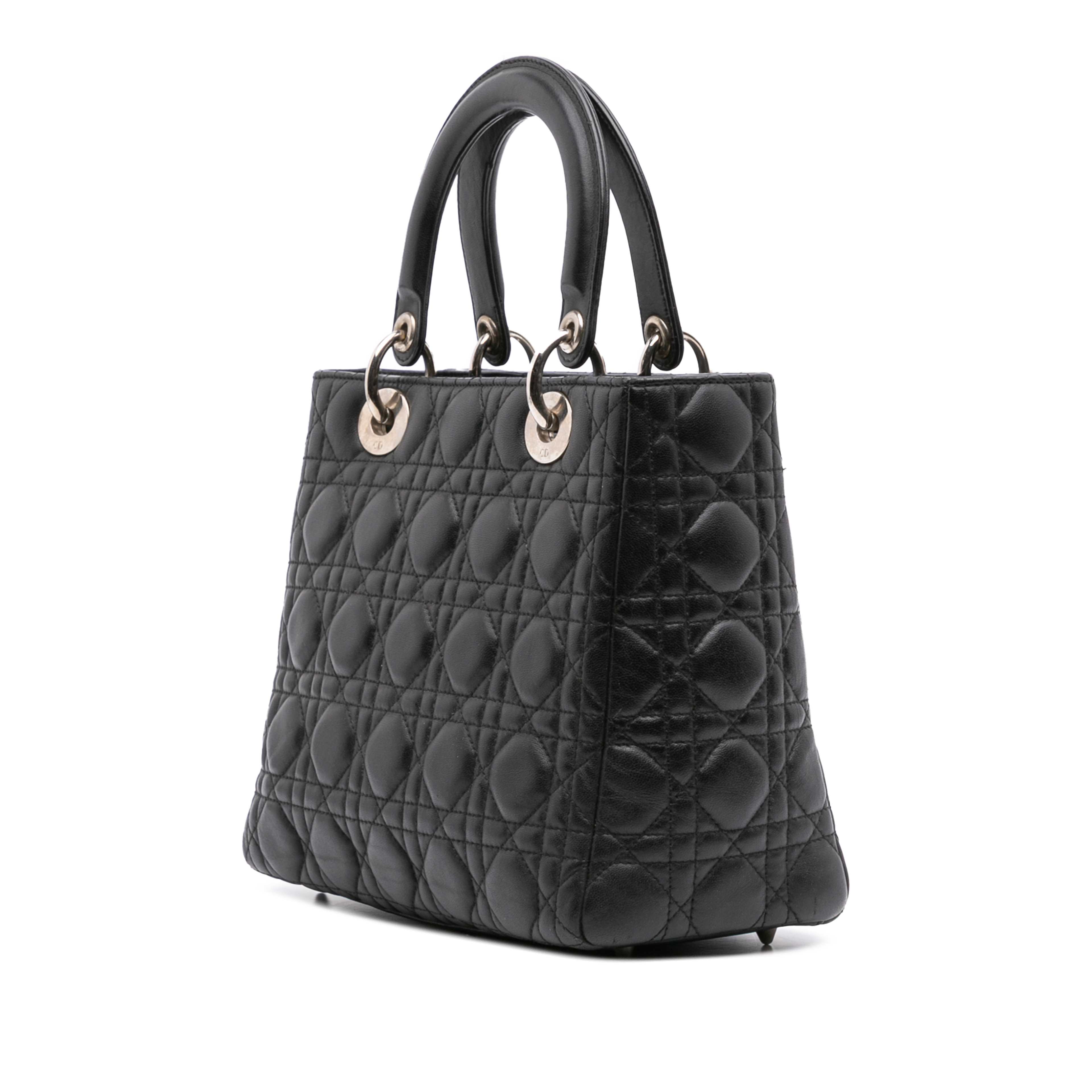 Dior Medium Lambskin Cannage Lady Dior, från Luxclusif, i färgen black. Klicka för att öppna bilden i stort format