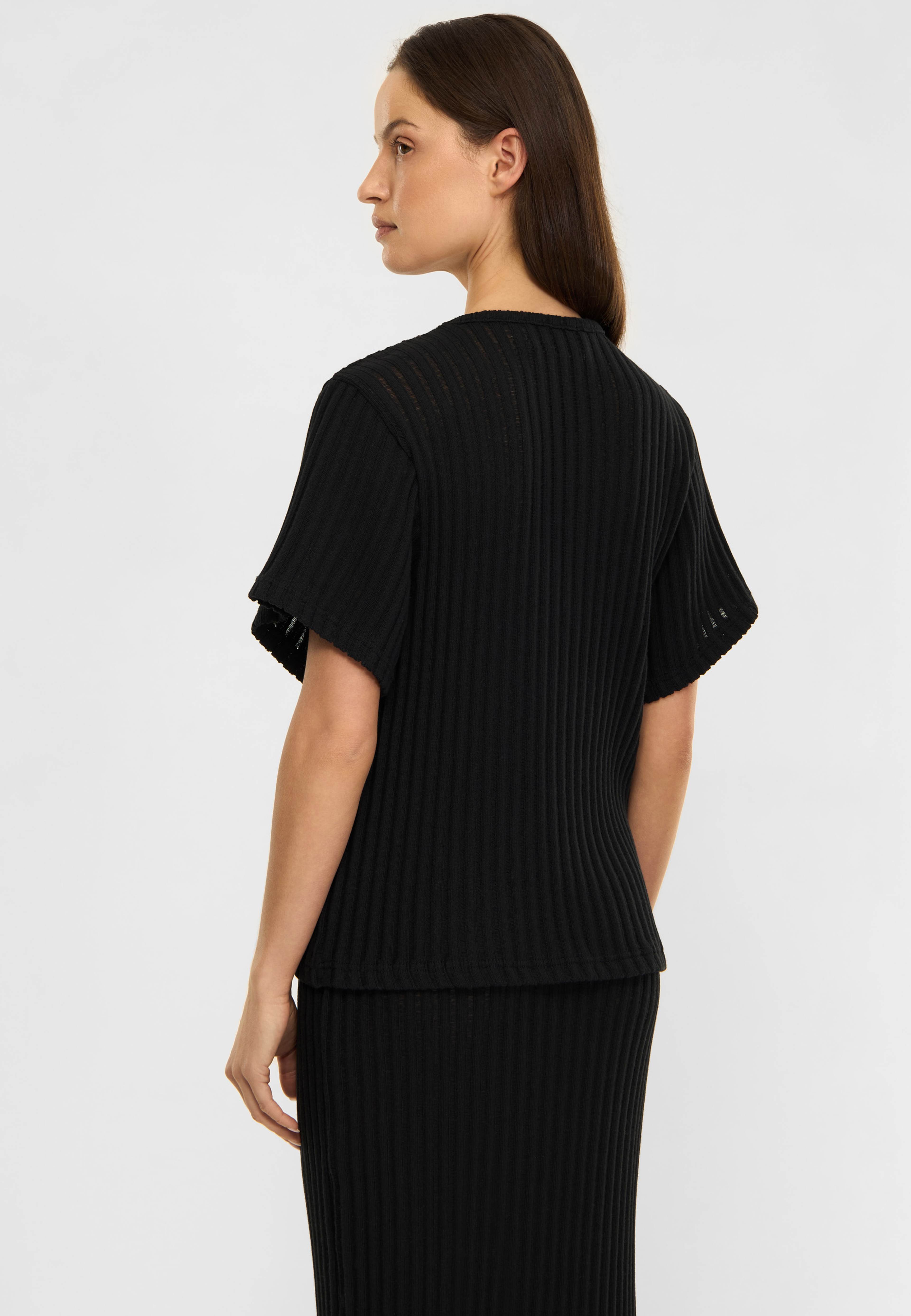 Henny, från ELVINE, i färgen black. Klicka för att öppna bilden i stort format