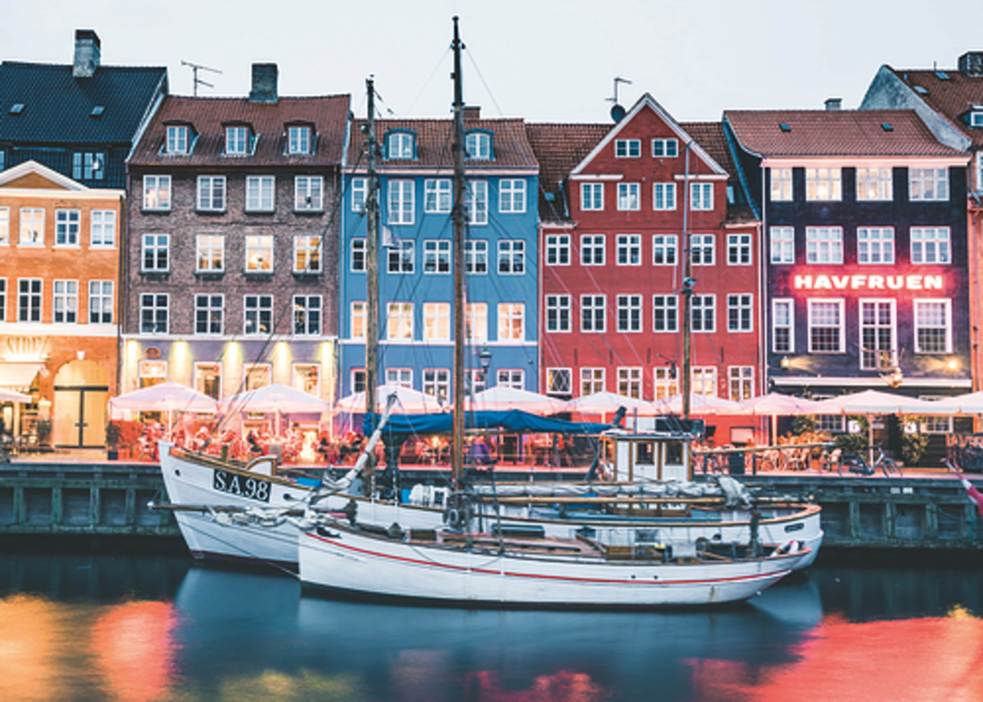Scandinavian Copenhagen Denmark 1000p