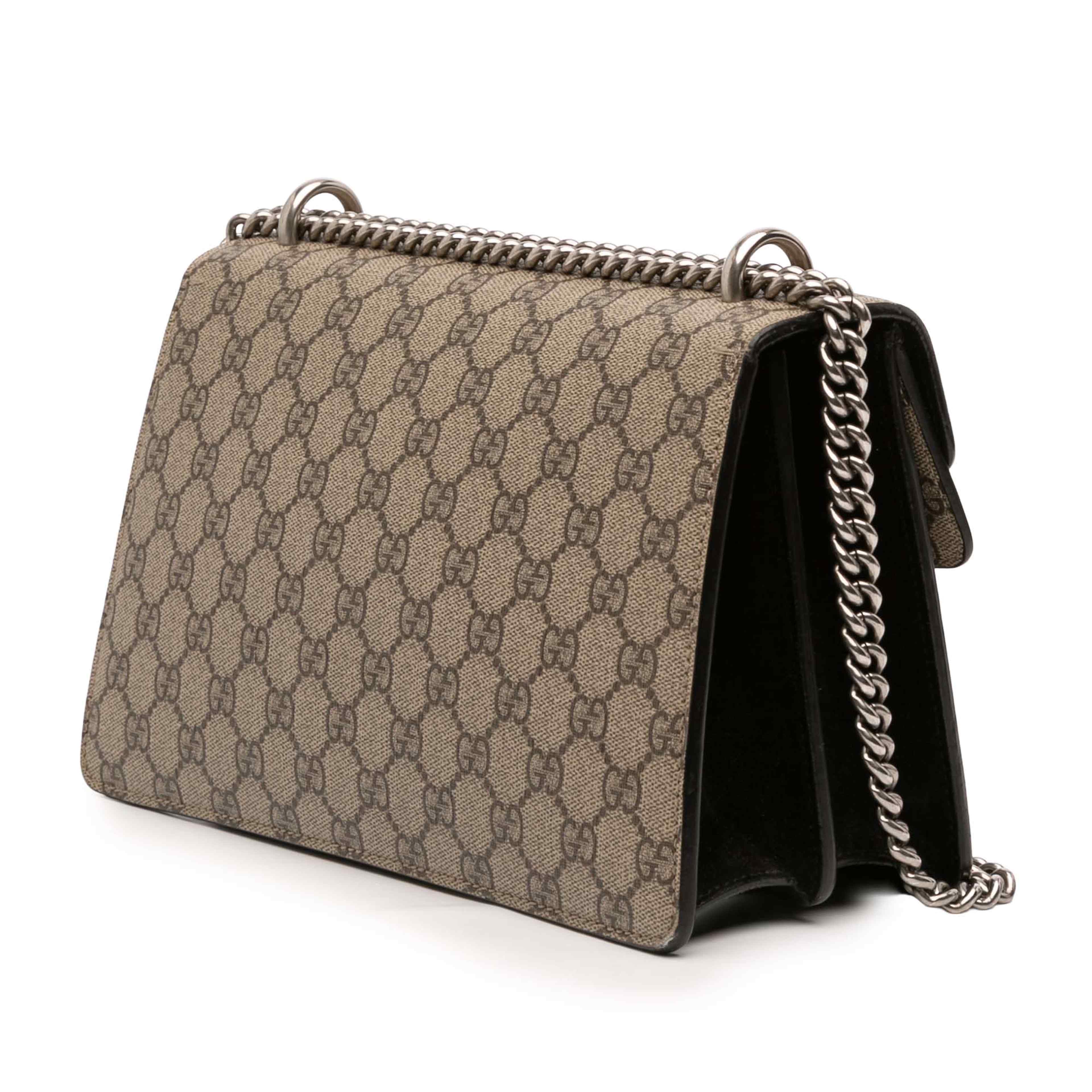 Gucci Medium Gg Supreme Dionysus Shoulder Bag, från Luxclusif, i färgen beige. Klicka för att öppna bilden i stort format