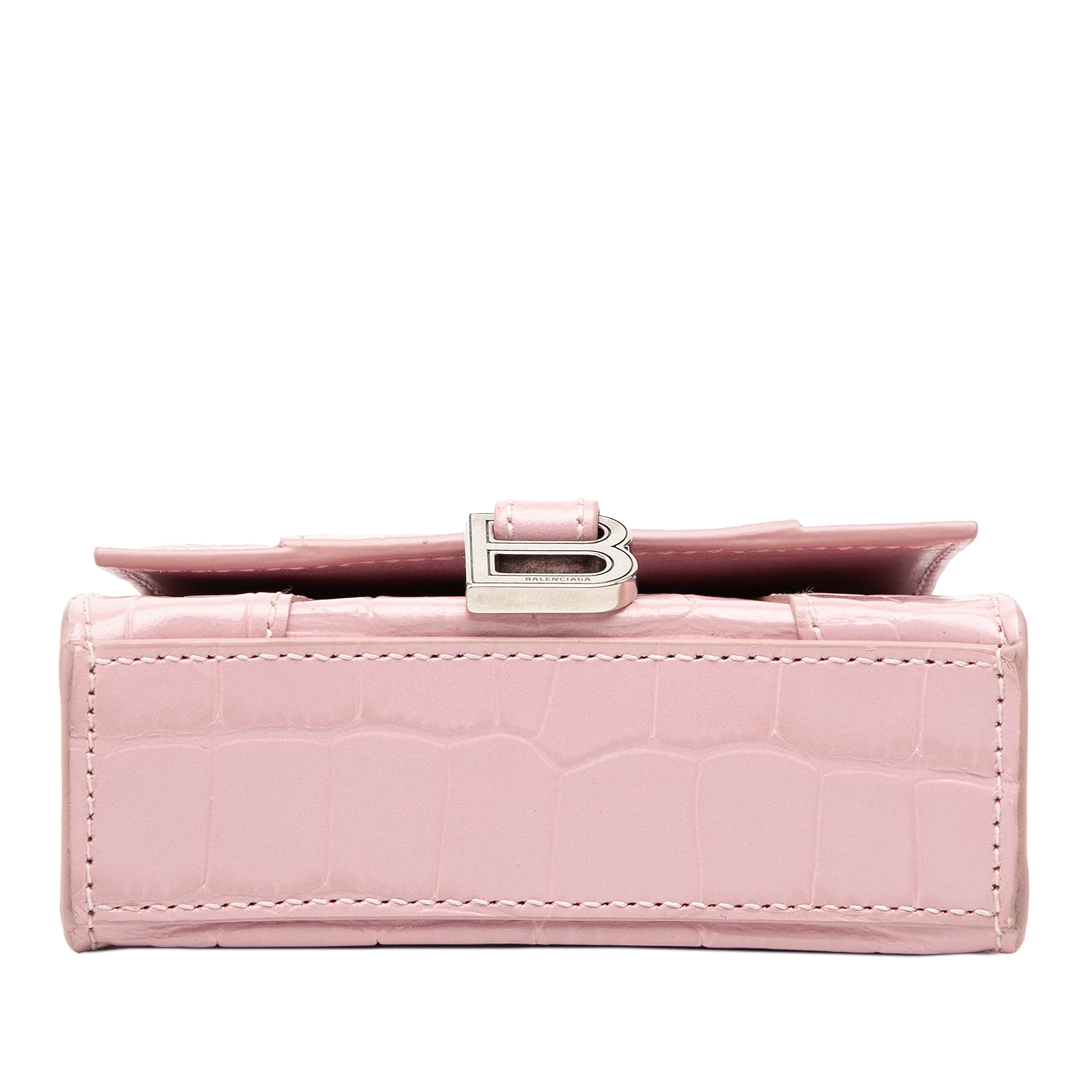 Balenciaga Nano Croc Embossed Hourglass Top Handle Bag, från Luxclusif, i färgen light pink. Klicka för att öppna bilden i stort format