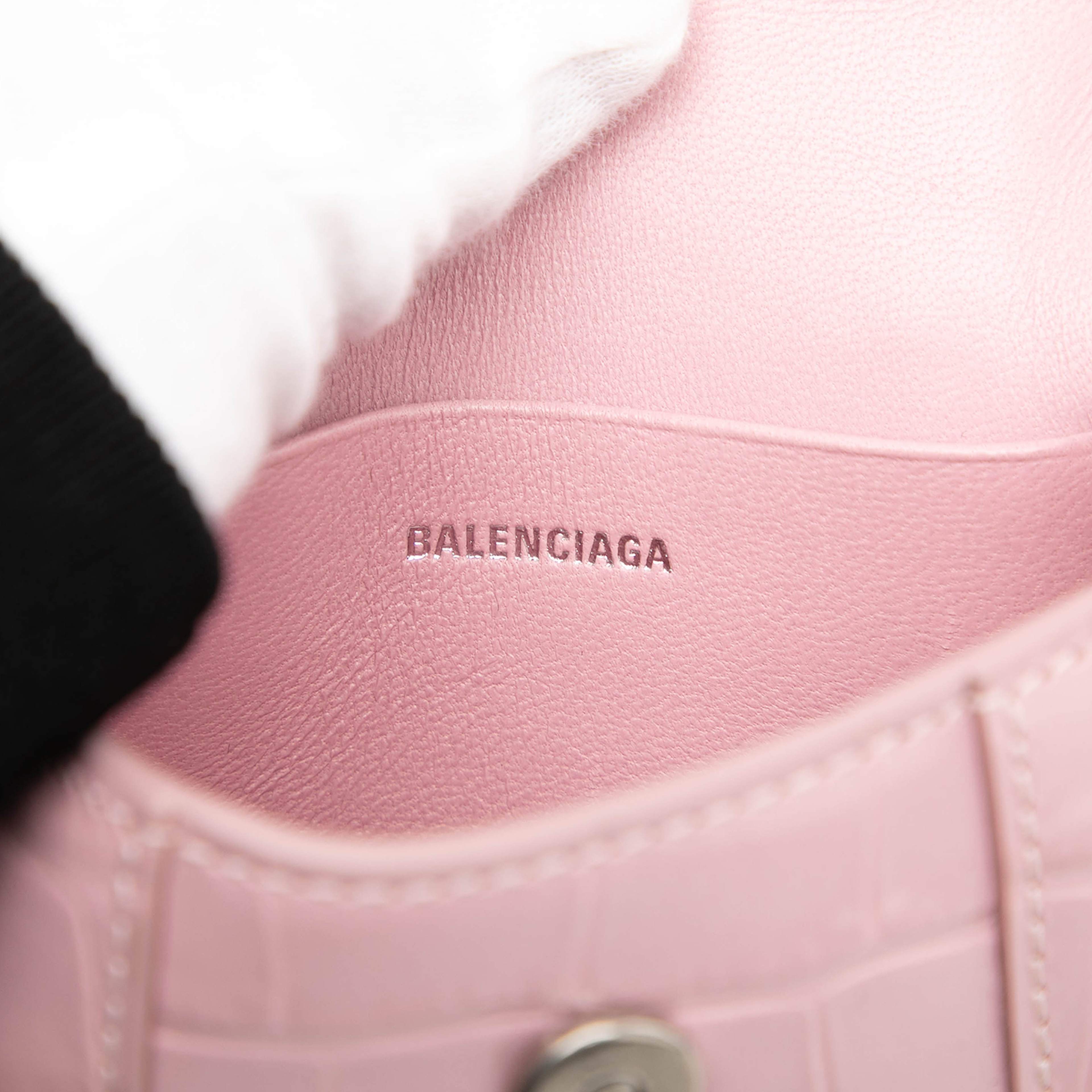 Balenciaga Nano Croc Embossed Hourglass Top Handle Bag, från Luxclusif, i färgen light pink. Klicka för att öppna bilden i stort format