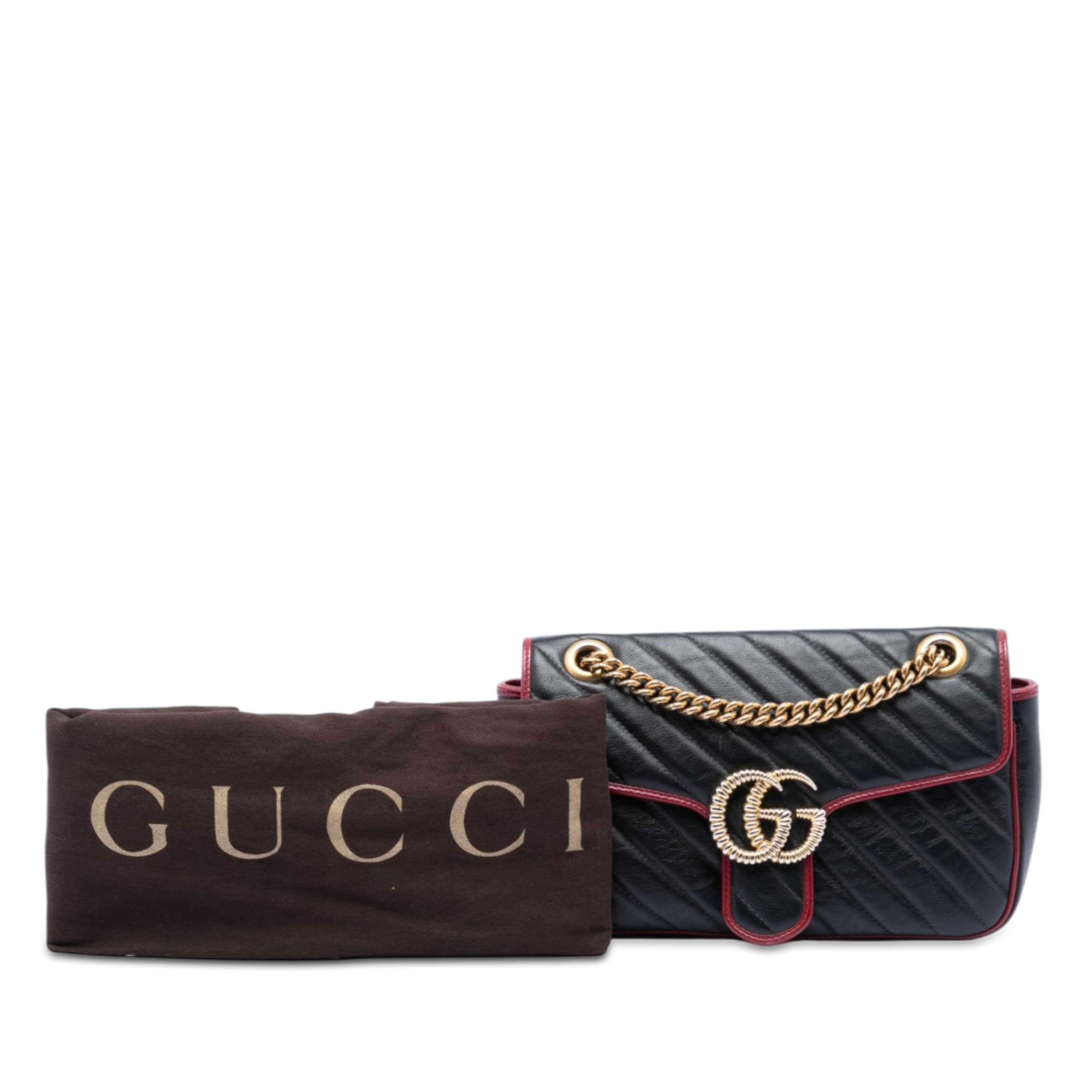 Gucci Medium Gg Marmont Matelasse Diagonal Leather Torchon Shoulder Bag, från Luxclusif, i färgen svart. Klicka för att öppna bilden i stort format
