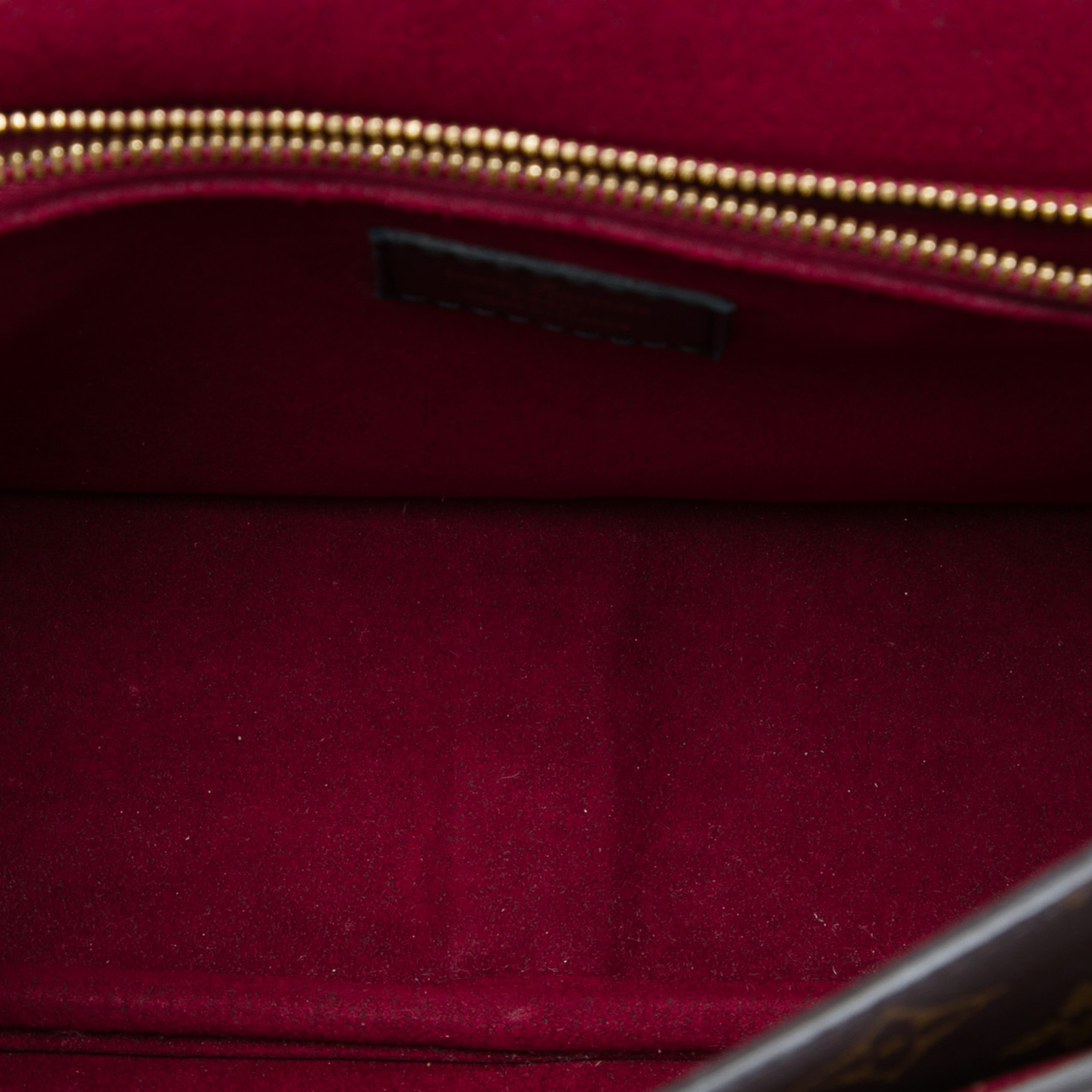 Louis Vuitton Monogram Passy Pm, från Luxclusif, i färgen brun. Klicka för att öppna bilden i stort format