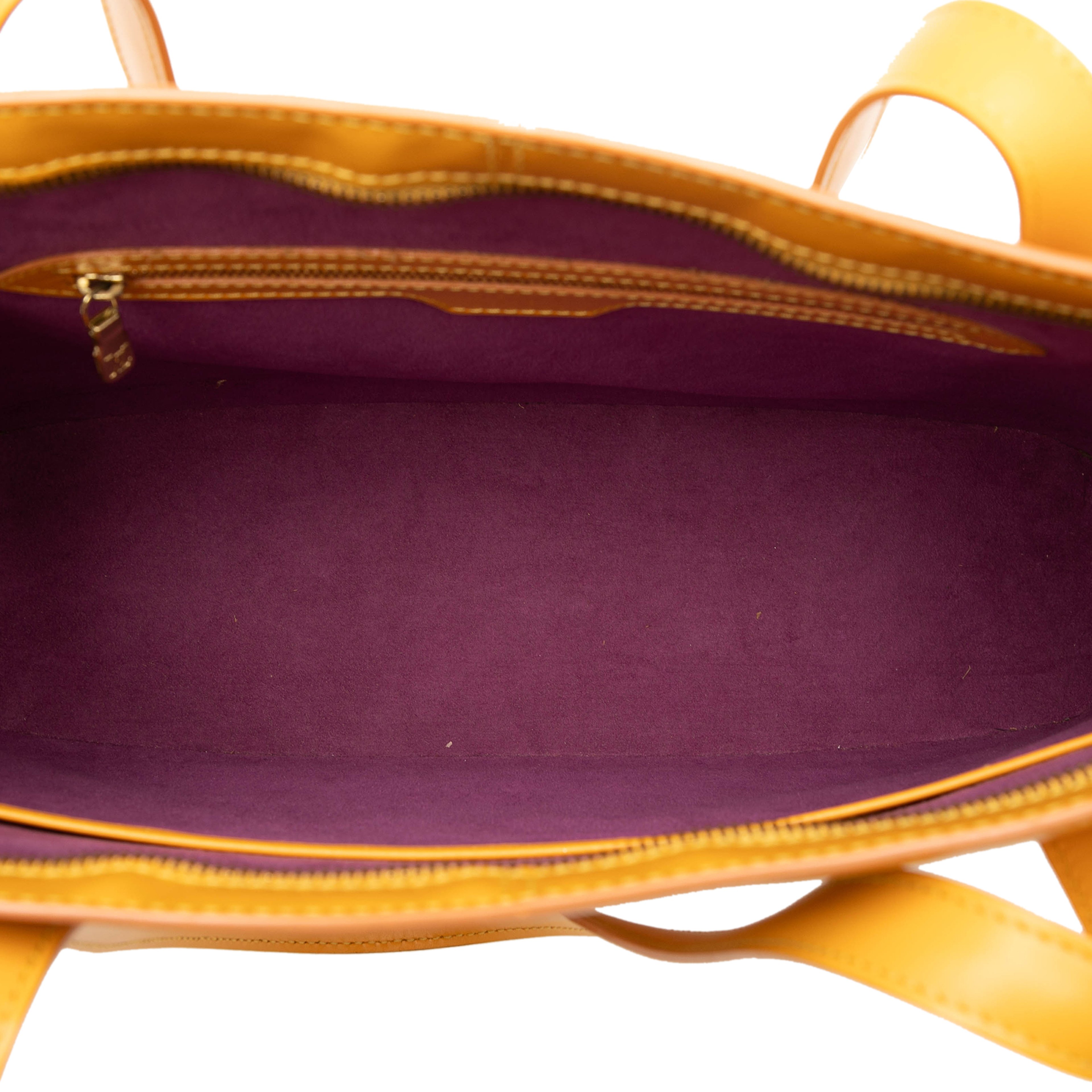 Louis Vuitton Epi Lussac, från Luxclusif, i färgen yellow. Klicka för att öppna bilden i stort format