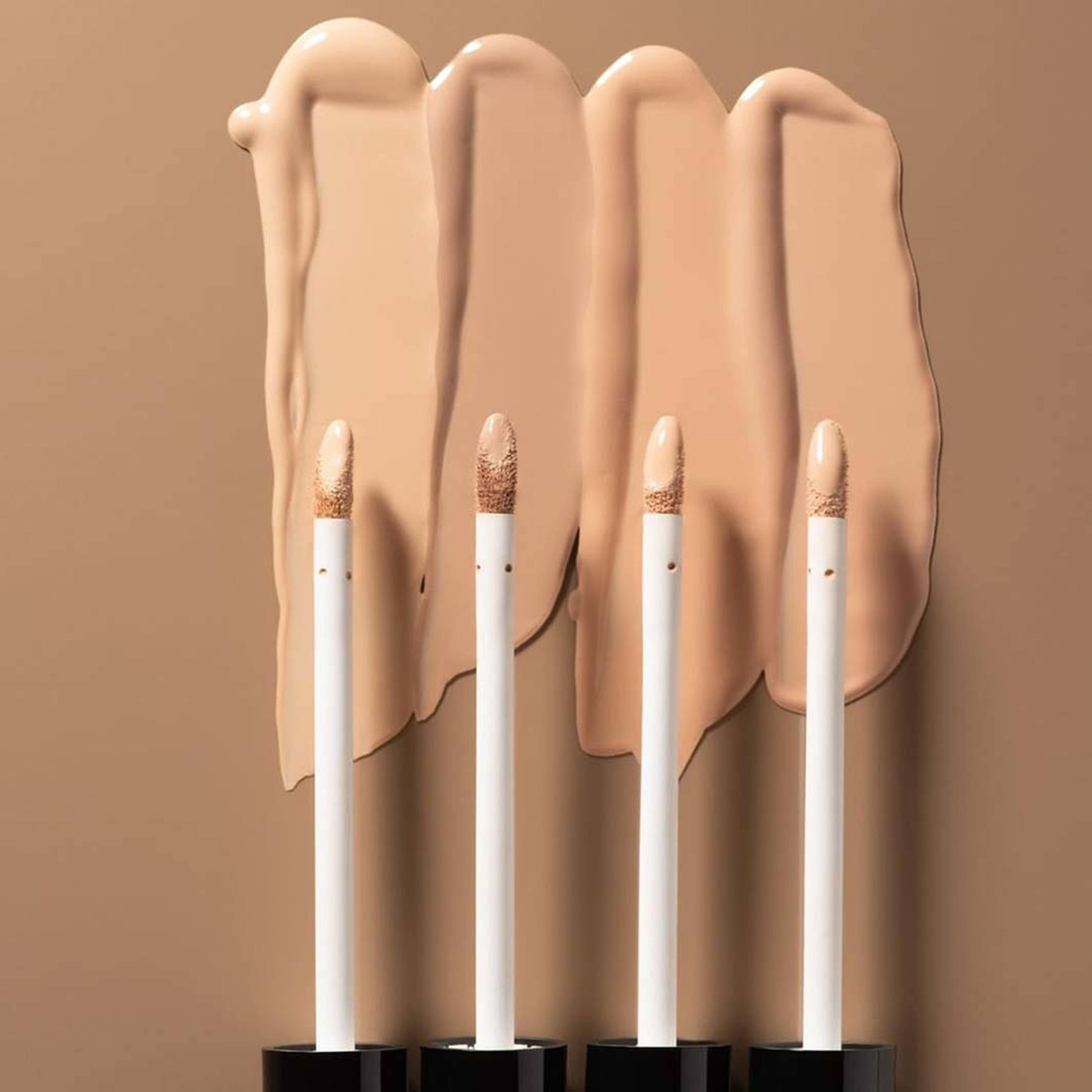 Long-wear Concealer Waterproof, från ARTDECO, i färgen Soft Olive. Klicka för att öppna bilden i stort format