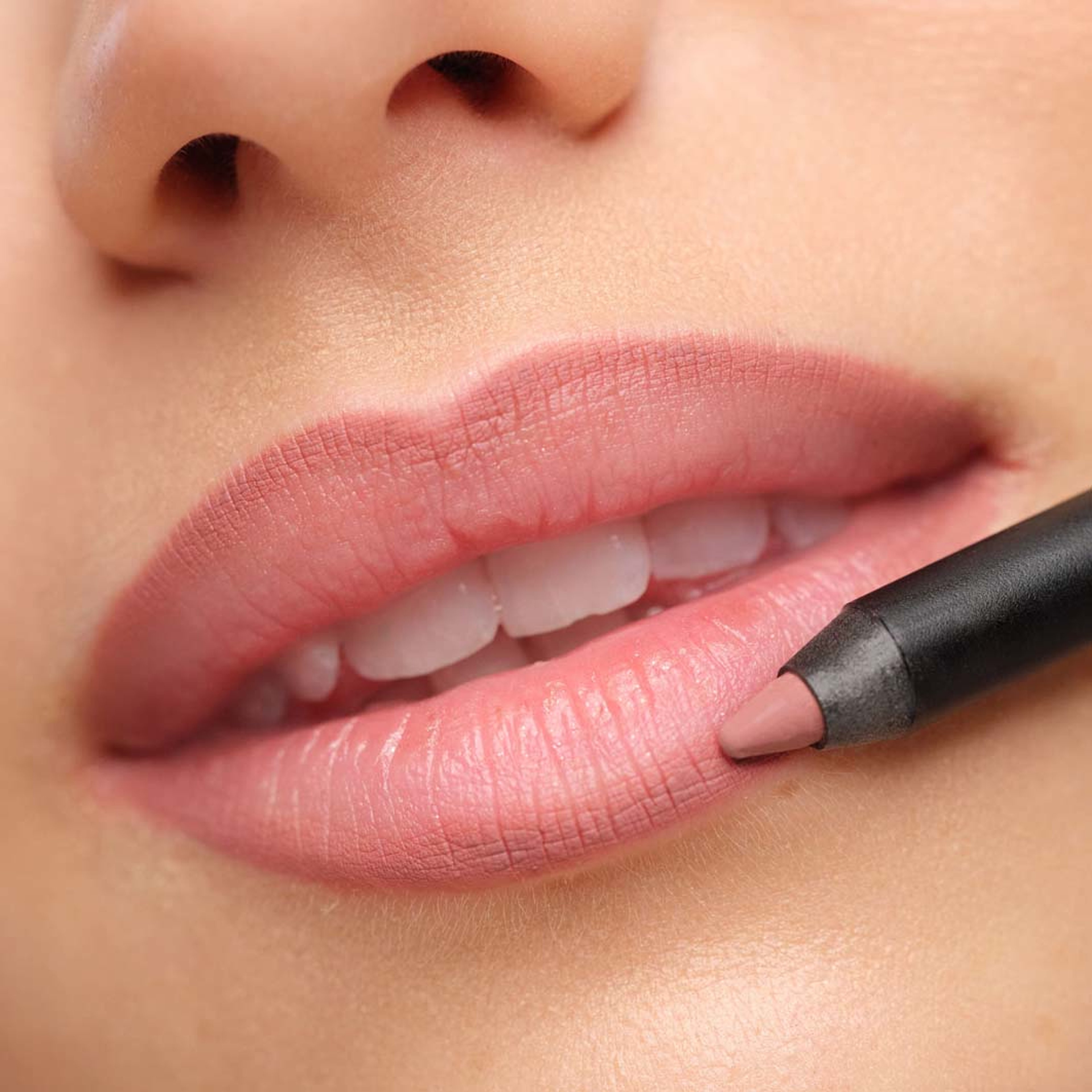 Soft Lip Liner Waterproof, från ARTDECO, i färgen Perfect Fit. Klicka för att öppna bilden i stort format