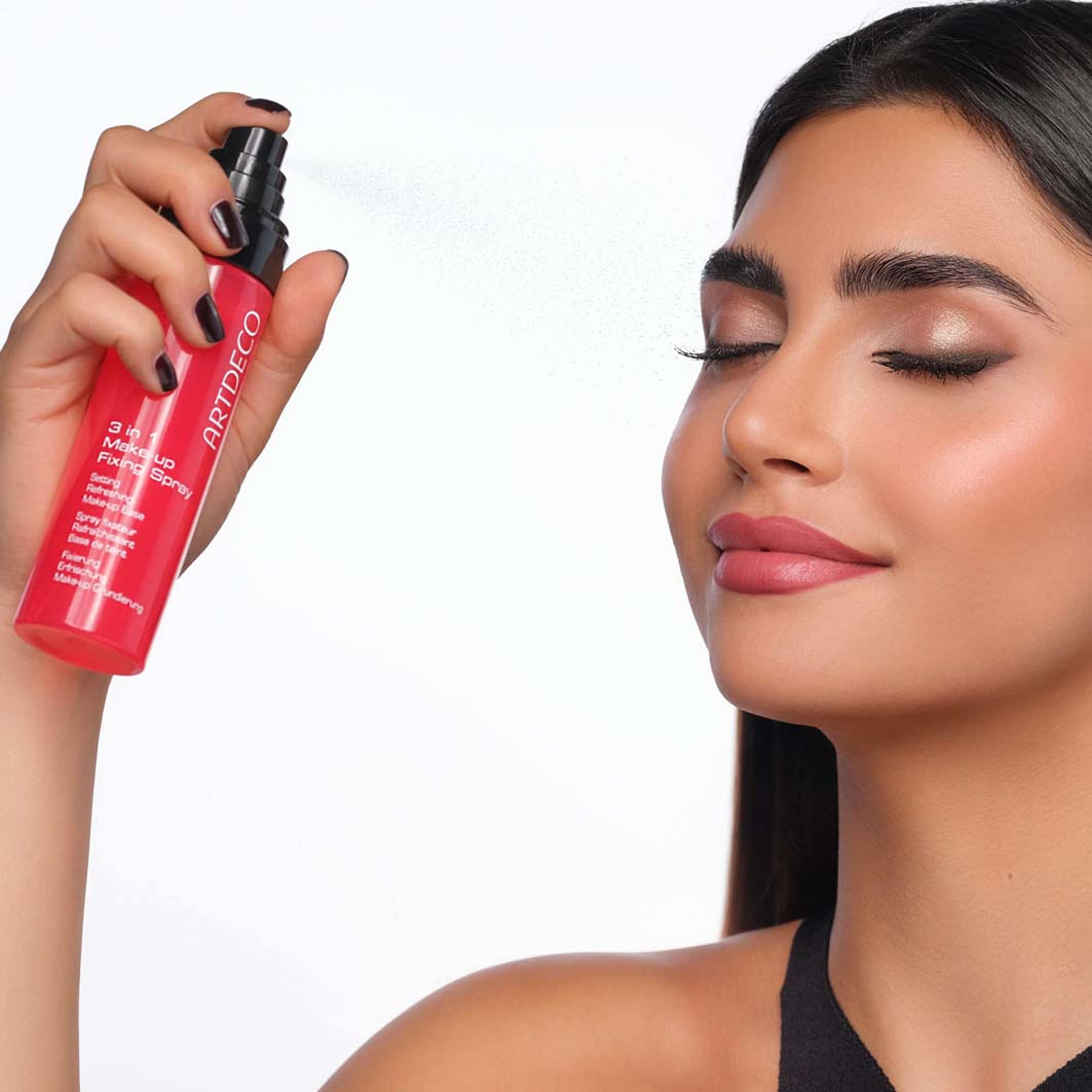 3in1 Makeup Fixing Spray, från ARTDECO. Klicka för att öppna bilden i stort format