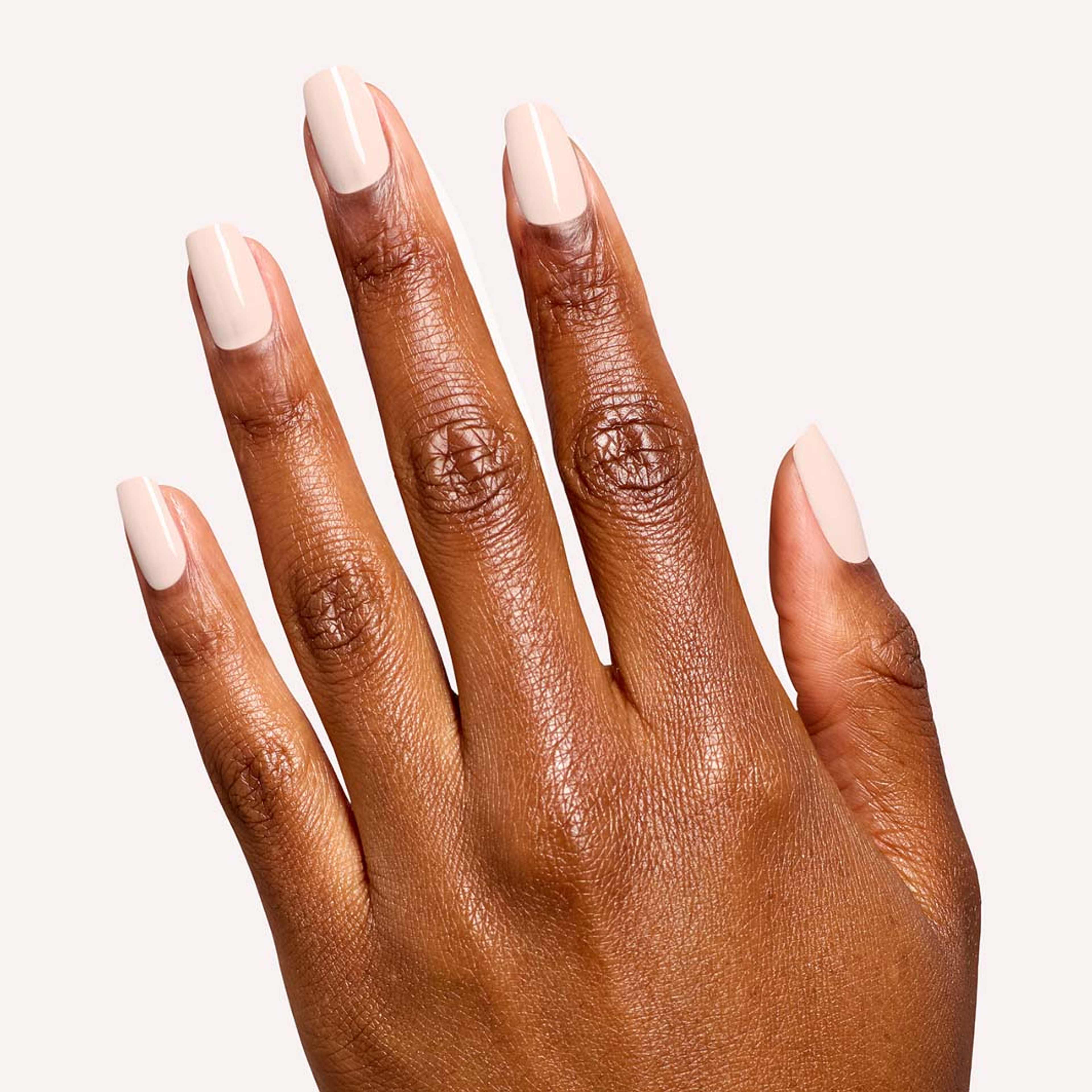 Infinite Shine Fall Collection, från OPI, i färgen I’m The Bossa Nova Now. Klicka för att öppna bilden i stort format
