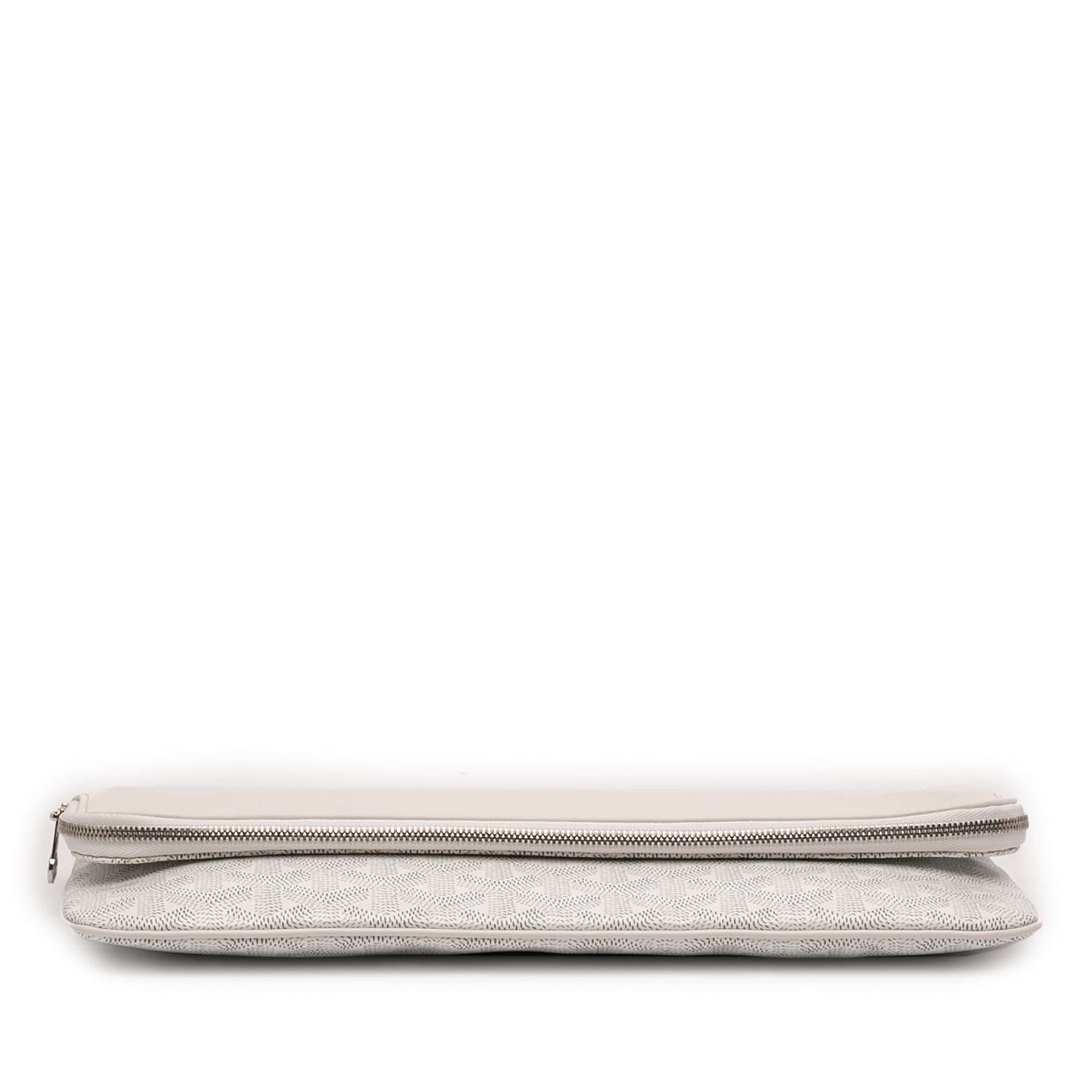 Goyard Goyardine Sainte Marie Mm, från Luxclusif, i färgen white. Klicka för att öppna bilden i stort format