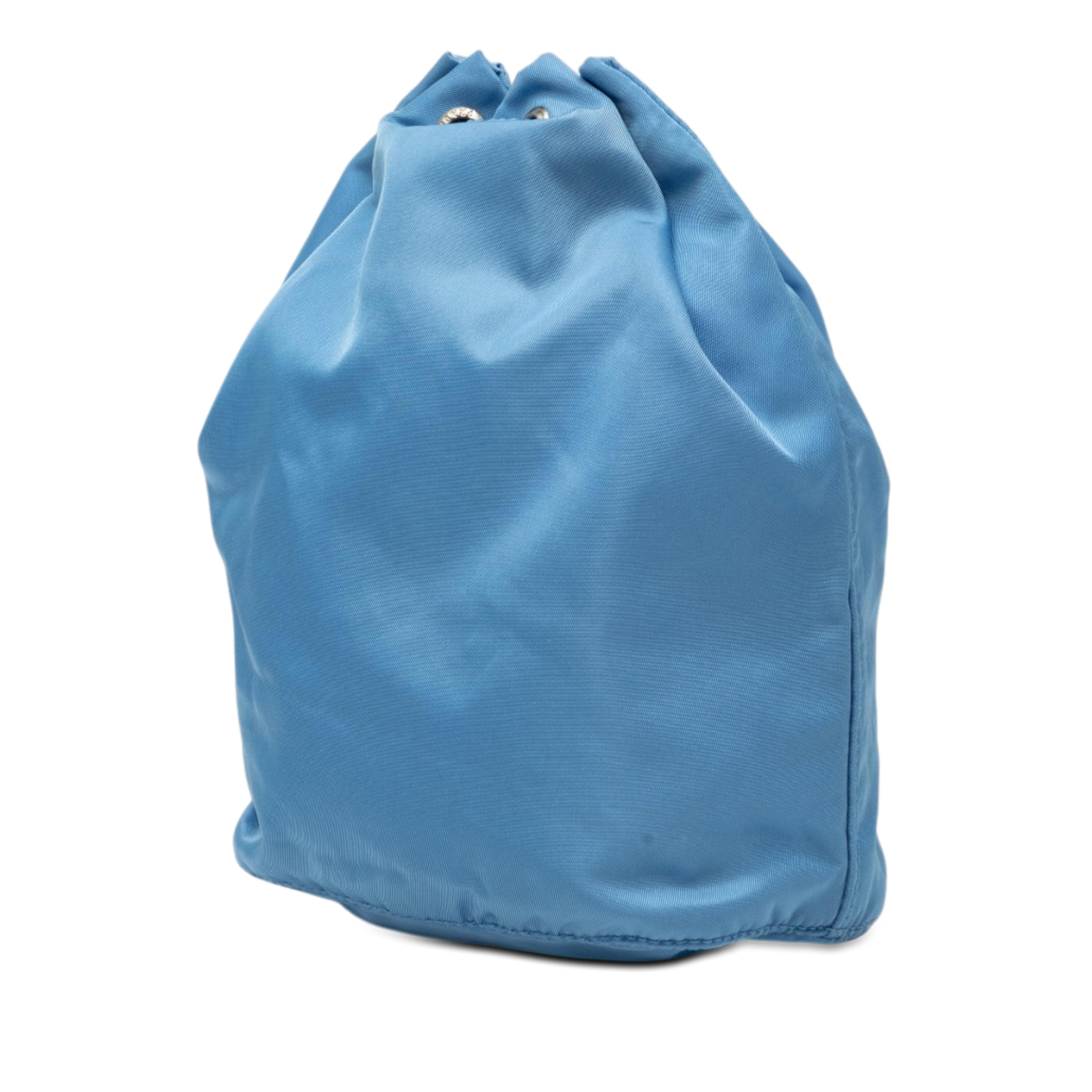 Prada Tessuto Drawstring Pouch, från Luxclusif, i färgen blå. Klicka för att öppna bilden i stort format