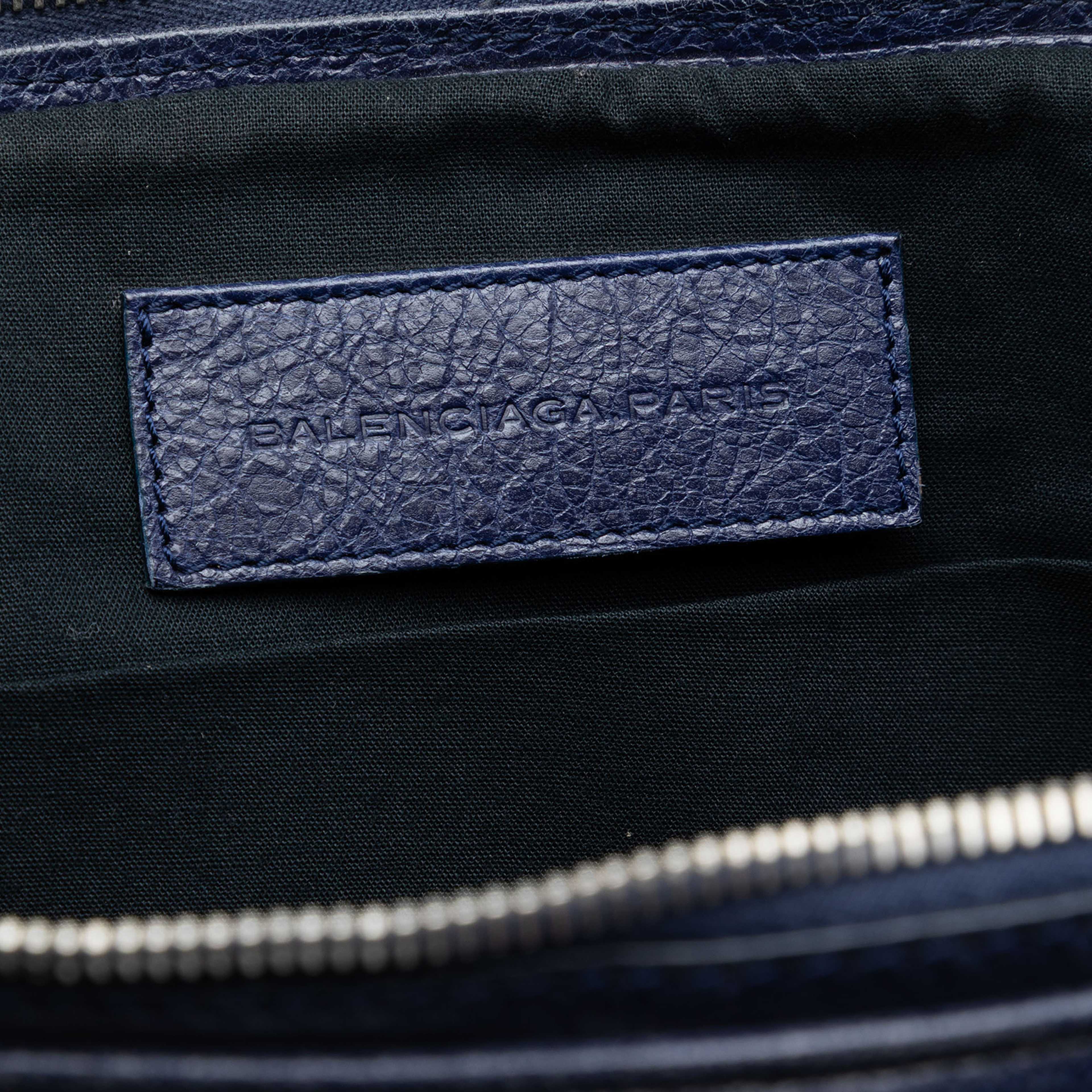 Balenciaga Lambskin Motocross Giant 12 Briefcase, från Luxclusif, i färgen dark blue. Klicka för att öppna bilden i stort format