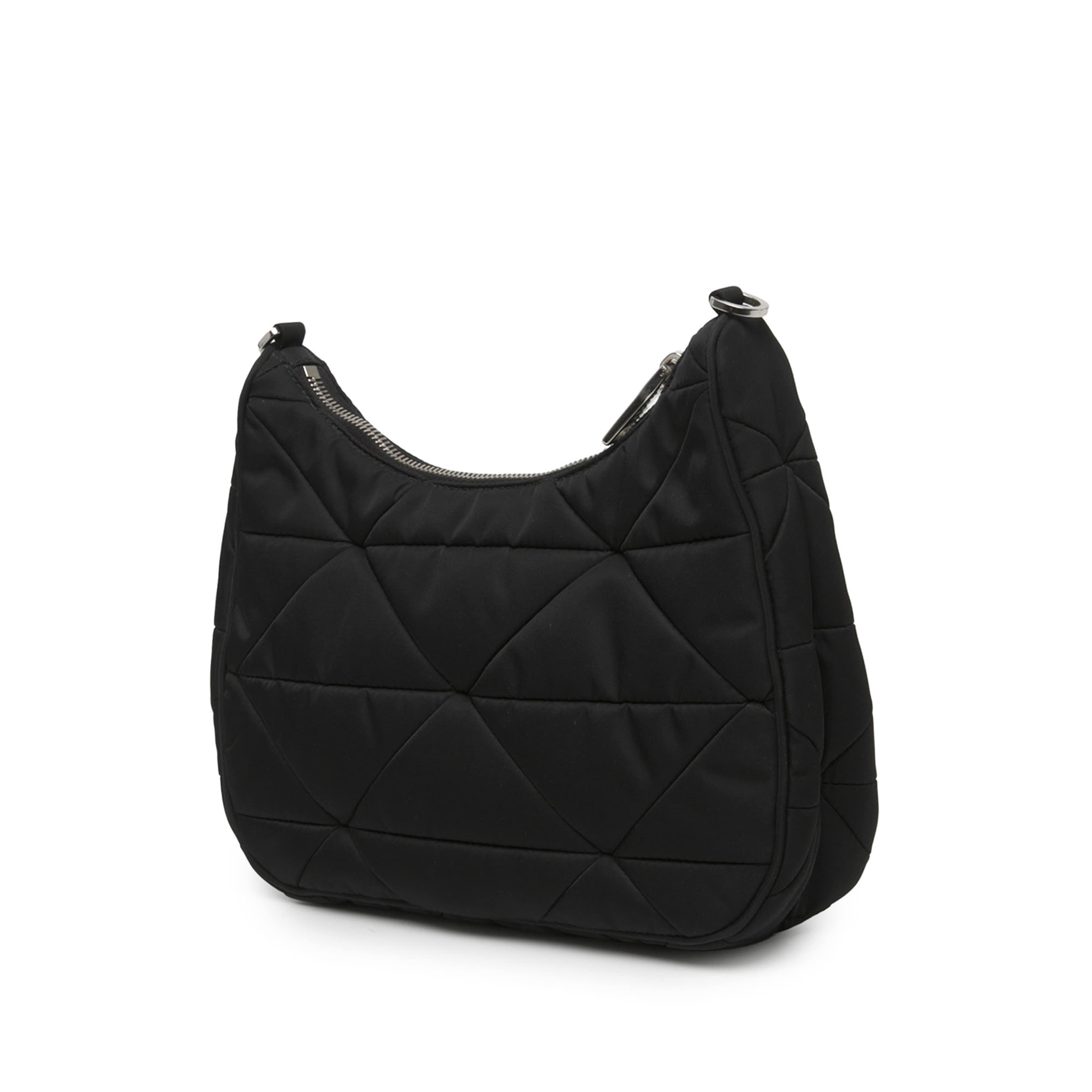 Prada Padded Re Nylon Crossbody, från Luxclusif, i färgen svart. Klicka för att öppna bilden i stort format