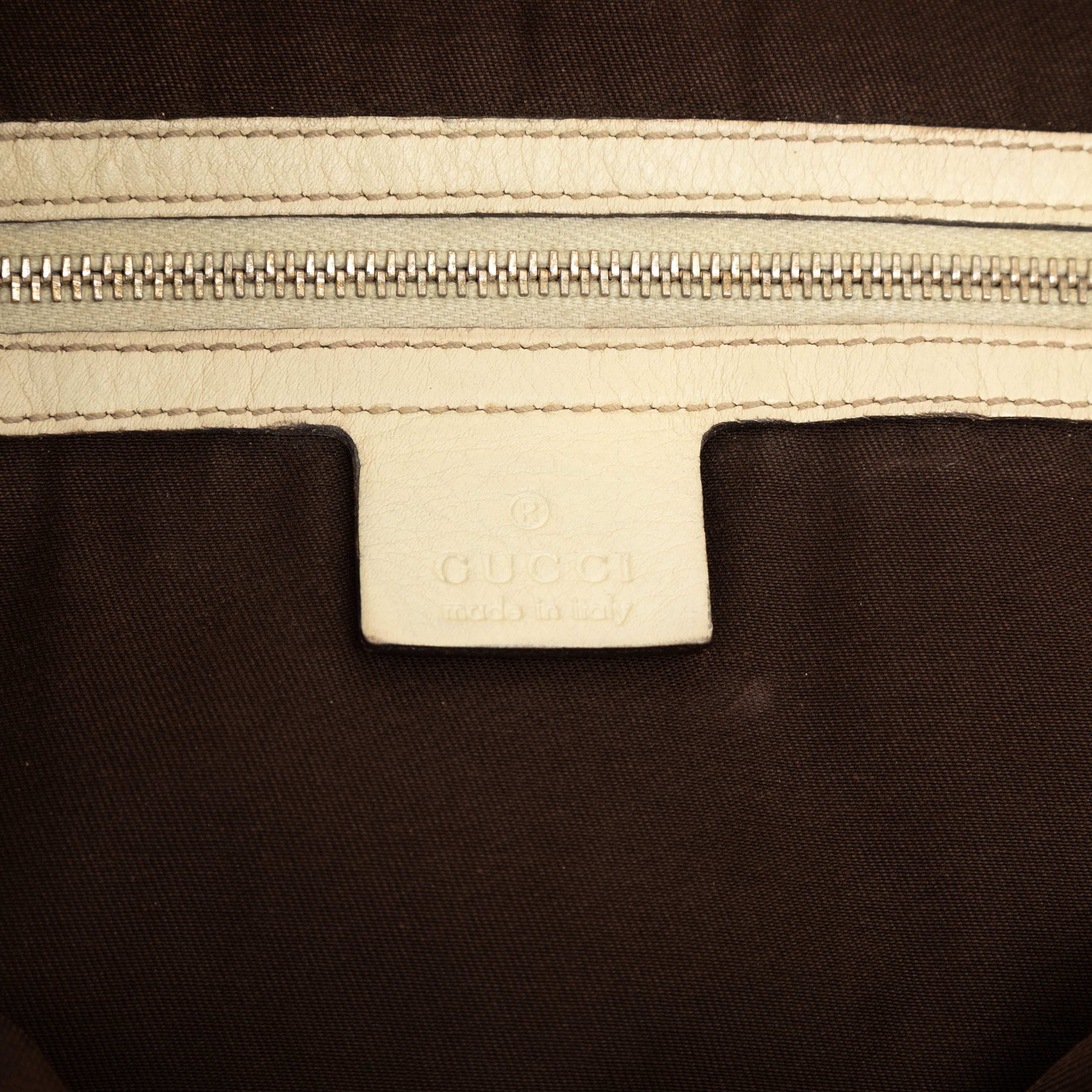 Gucci Medium Gg Canvas Peggy Satchel, från Luxclusif, i färgen brown. Klicka för att öppna bilden i stort format