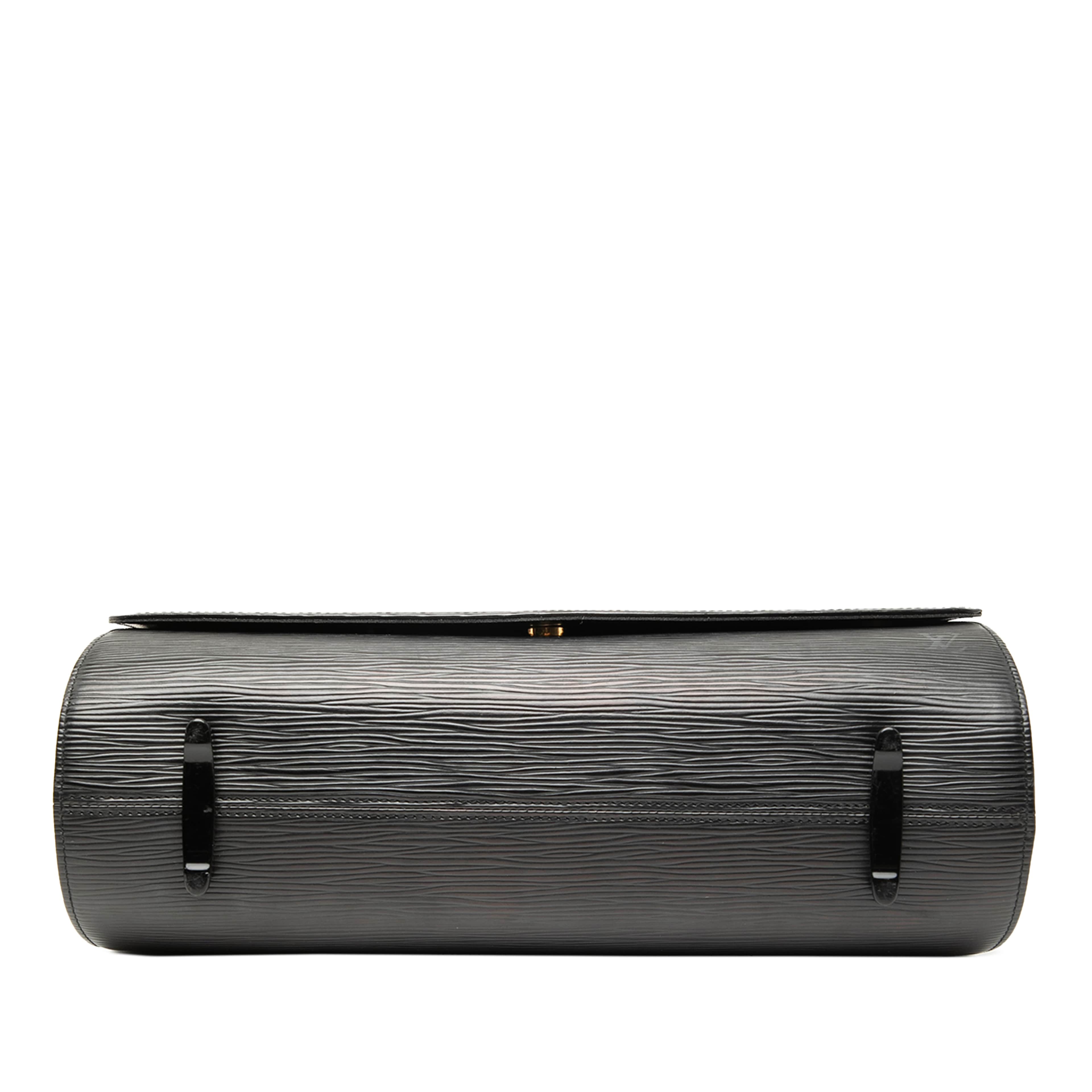 Louis Vuitton Epi Nocturne Gm, från Luxclusif, i färgen black. Klicka för att öppna bilden i stort format