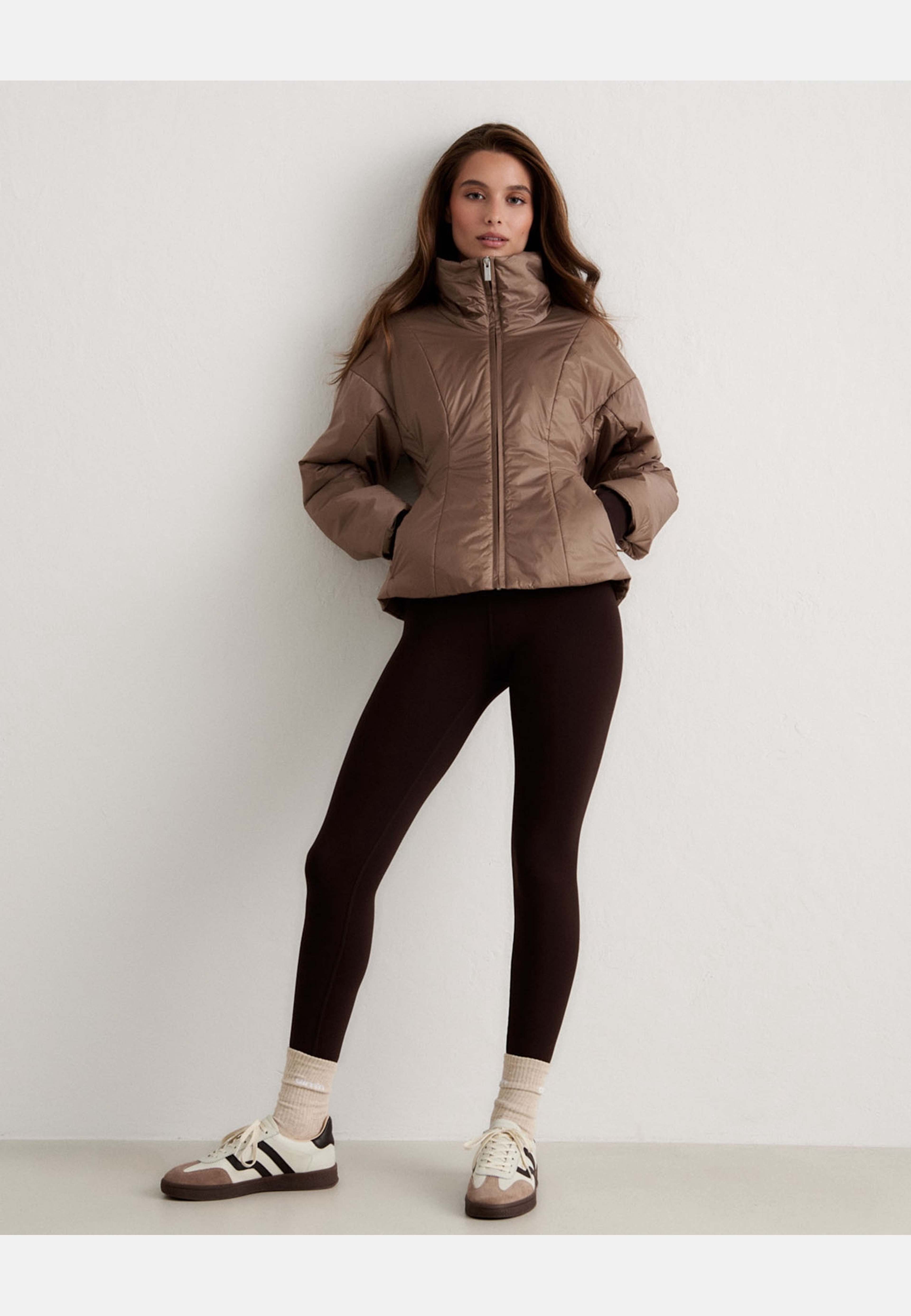 Padded Jacket, från aim'n, i färgen espresso. Klicka för att öppna bilden i stort format