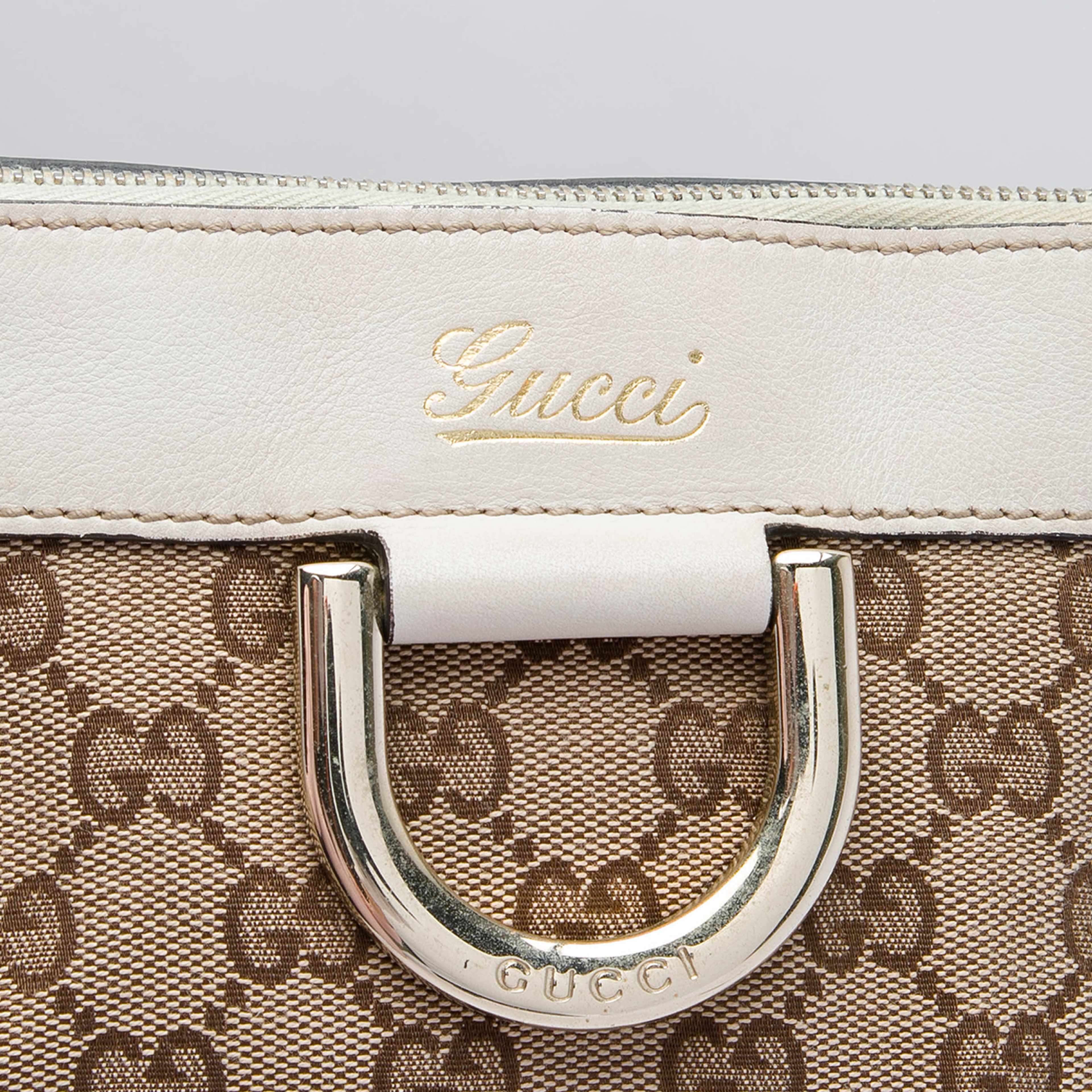 Gucci Gg Canvas Abbey D Ring Crossbody, från Luxclusif, i färgen beige. Klicka för att öppna bilden i stort format