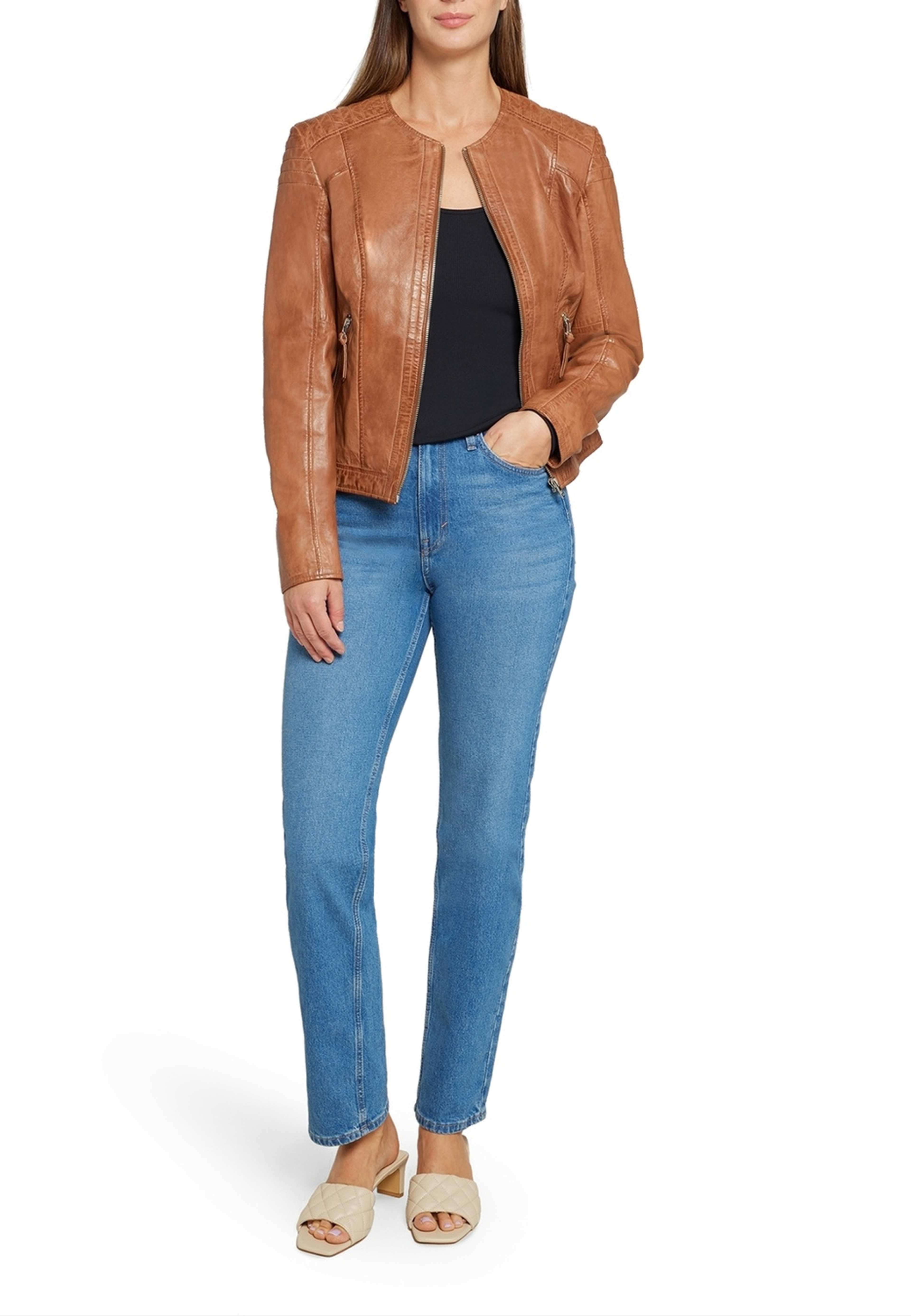 Paula Jacket, från Saki, i färgen cognac. Klicka för att öppna bilden i stort format