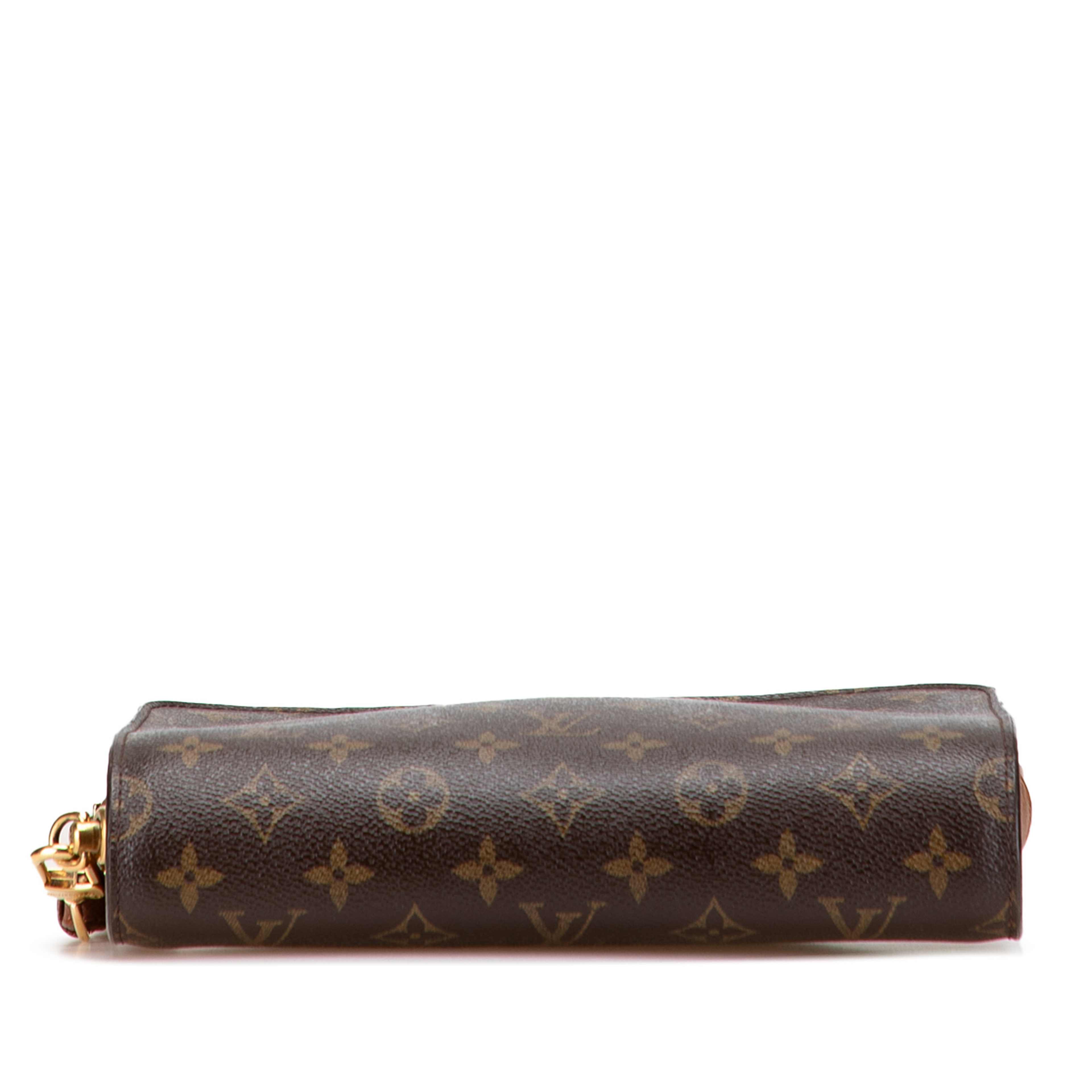 Louis Vuitton Monogram Orsay, från Luxclusif, i färgen brown. Klicka för att öppna bilden i stort format