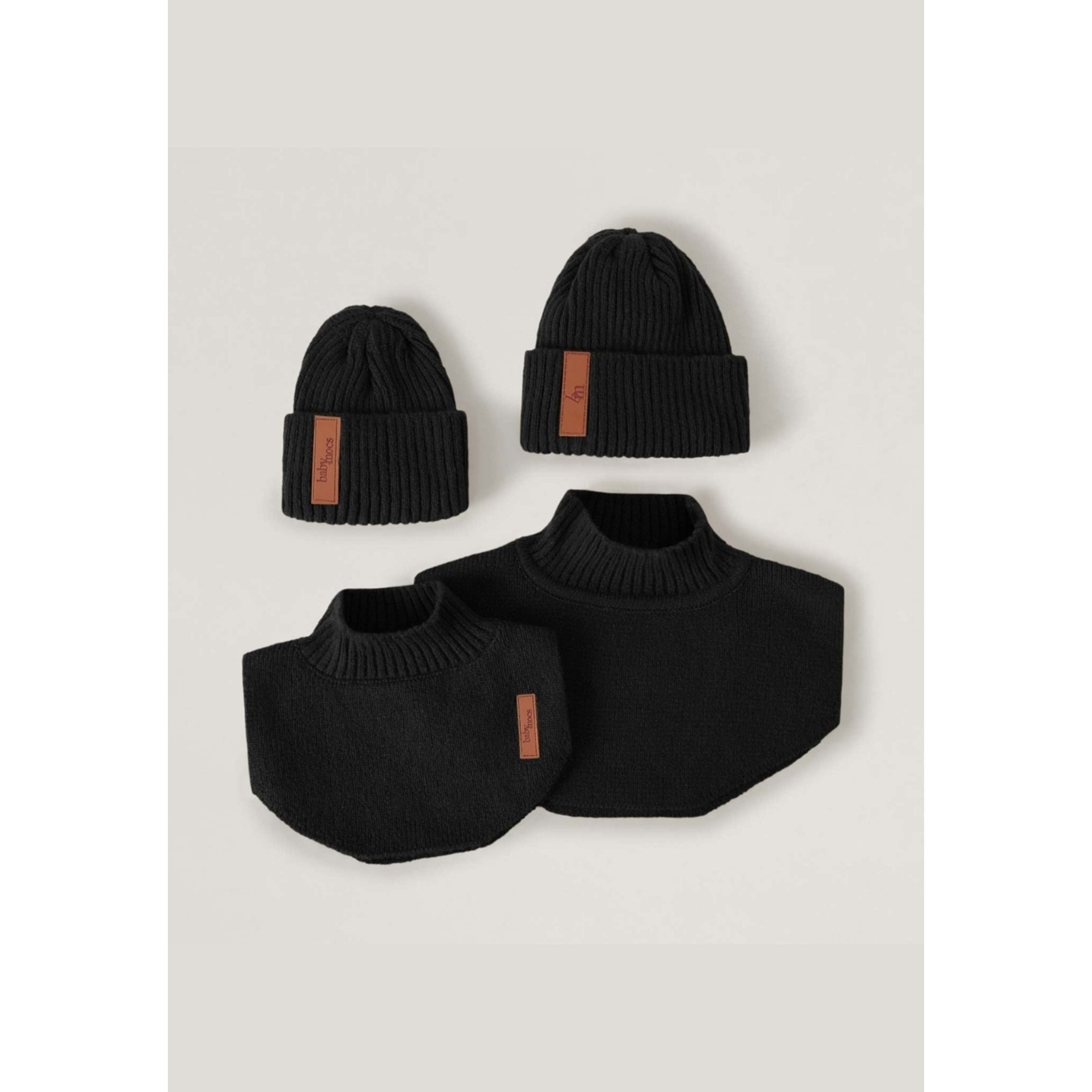 Beanie - Vuxen, från BabyMocs, i färgen black.