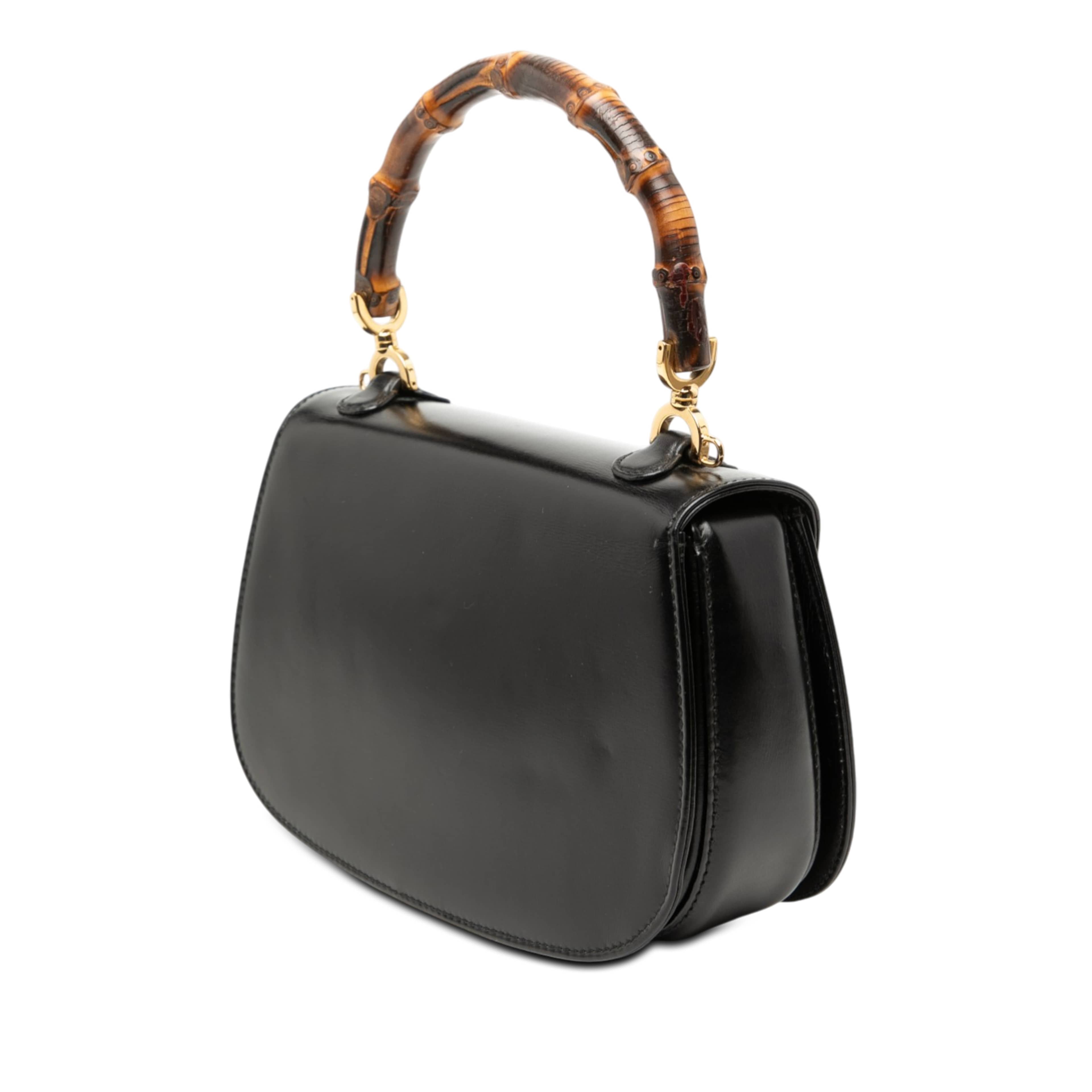 Gucci Small Calfskin Bamboo Night, från Luxclusif, i färgen black. Klicka för att öppna bilden i stort format