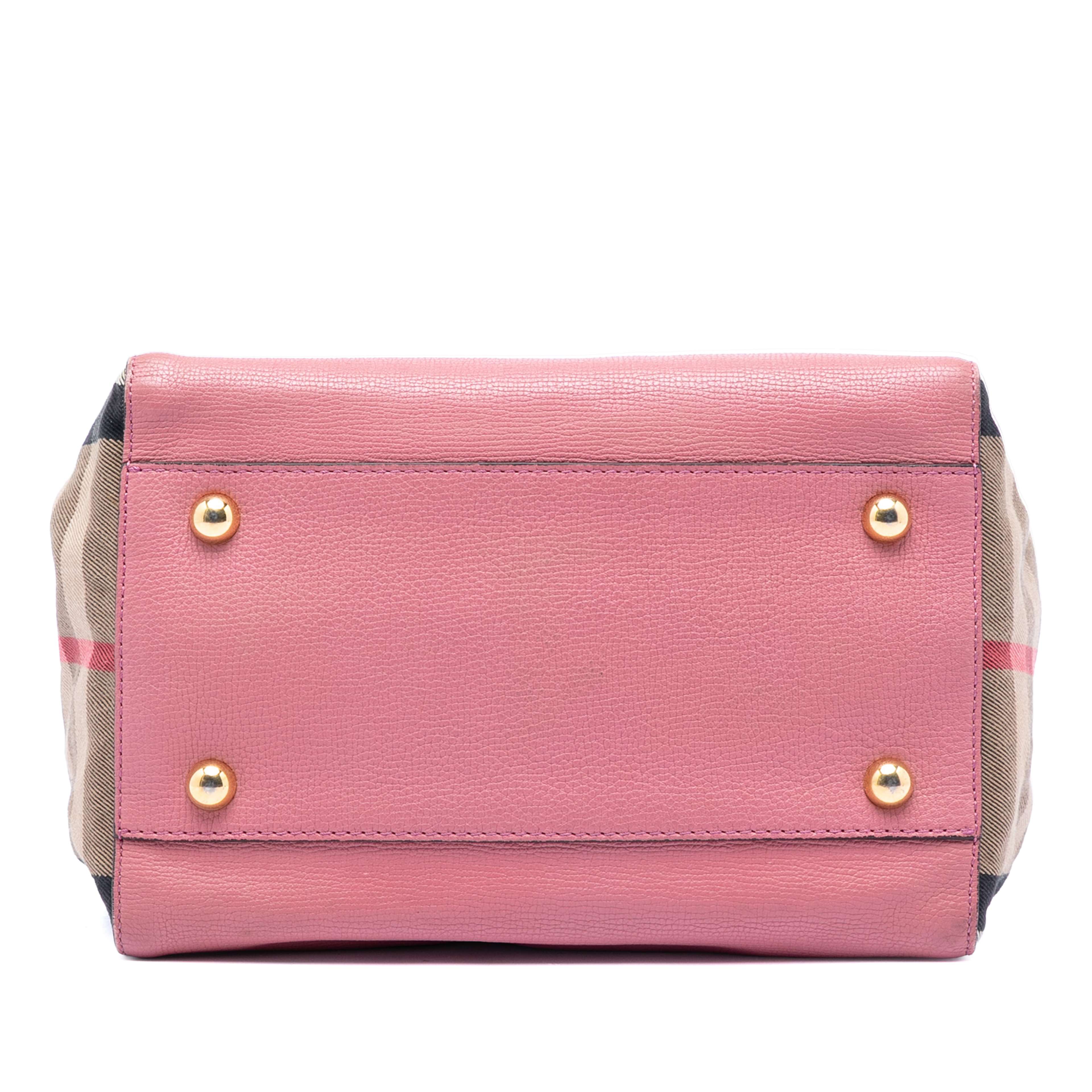 Burberry Small Leather And House Check Canvas Canterbury Tote, från Luxclusif, i färgen pink. Klicka för att öppna bilden i stort format