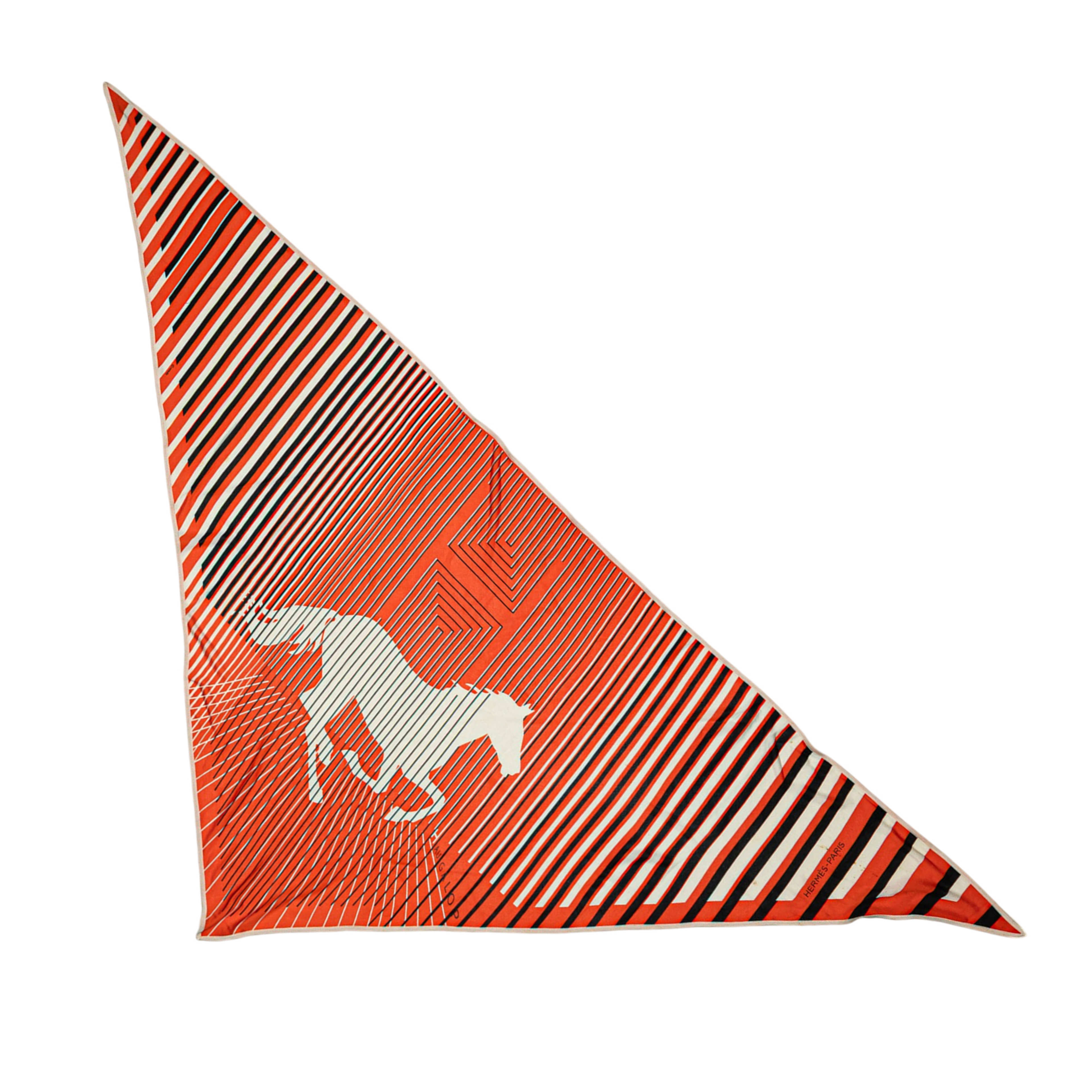 Hermès Triangular H Au Galop Silk Scarf, från Luxclusif, i färgen orange. Klicka för att öppna bilden i stort format