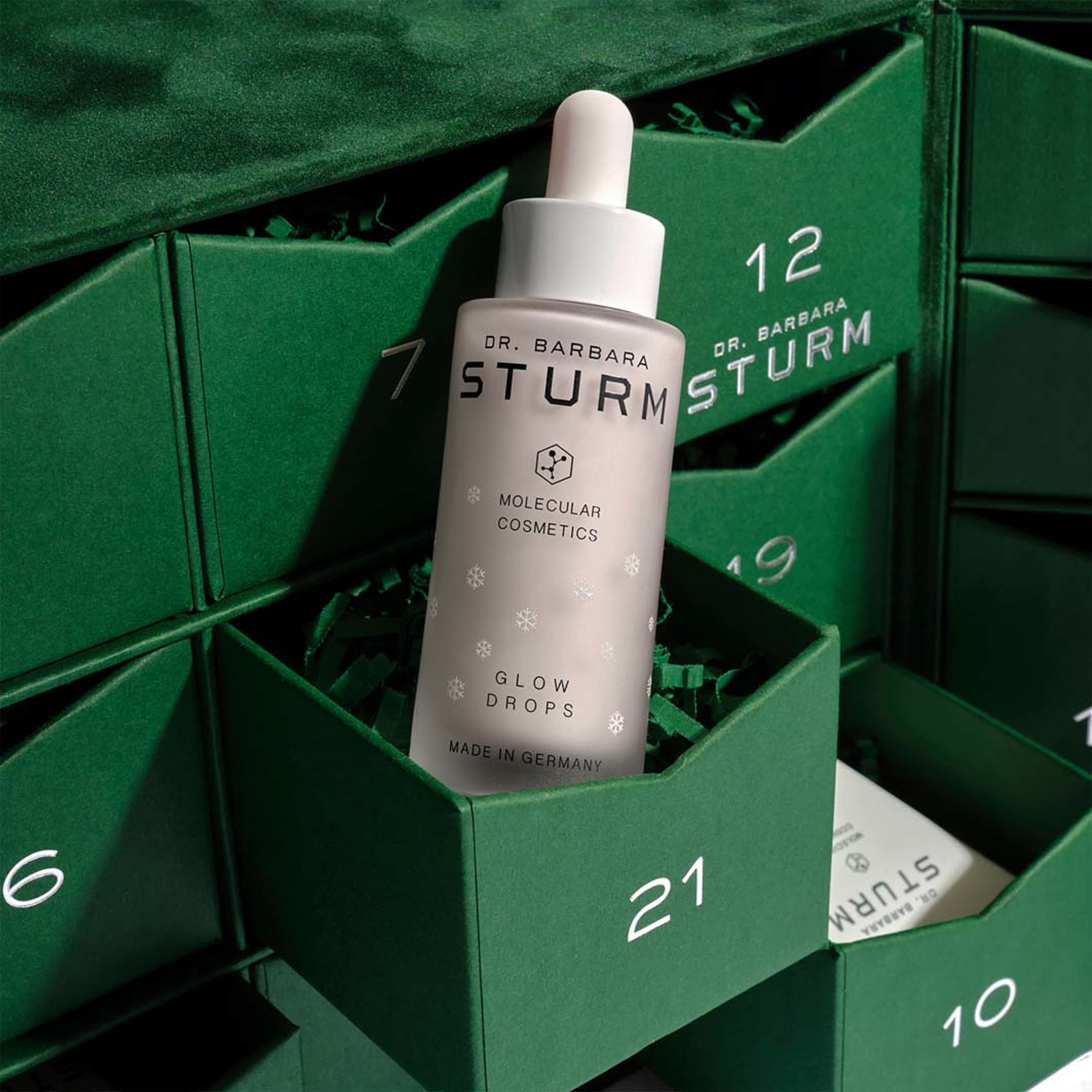 Advent Calendar 2025, från Dr. Barbara Sturm. Klicka för att öppna bilden i stort format