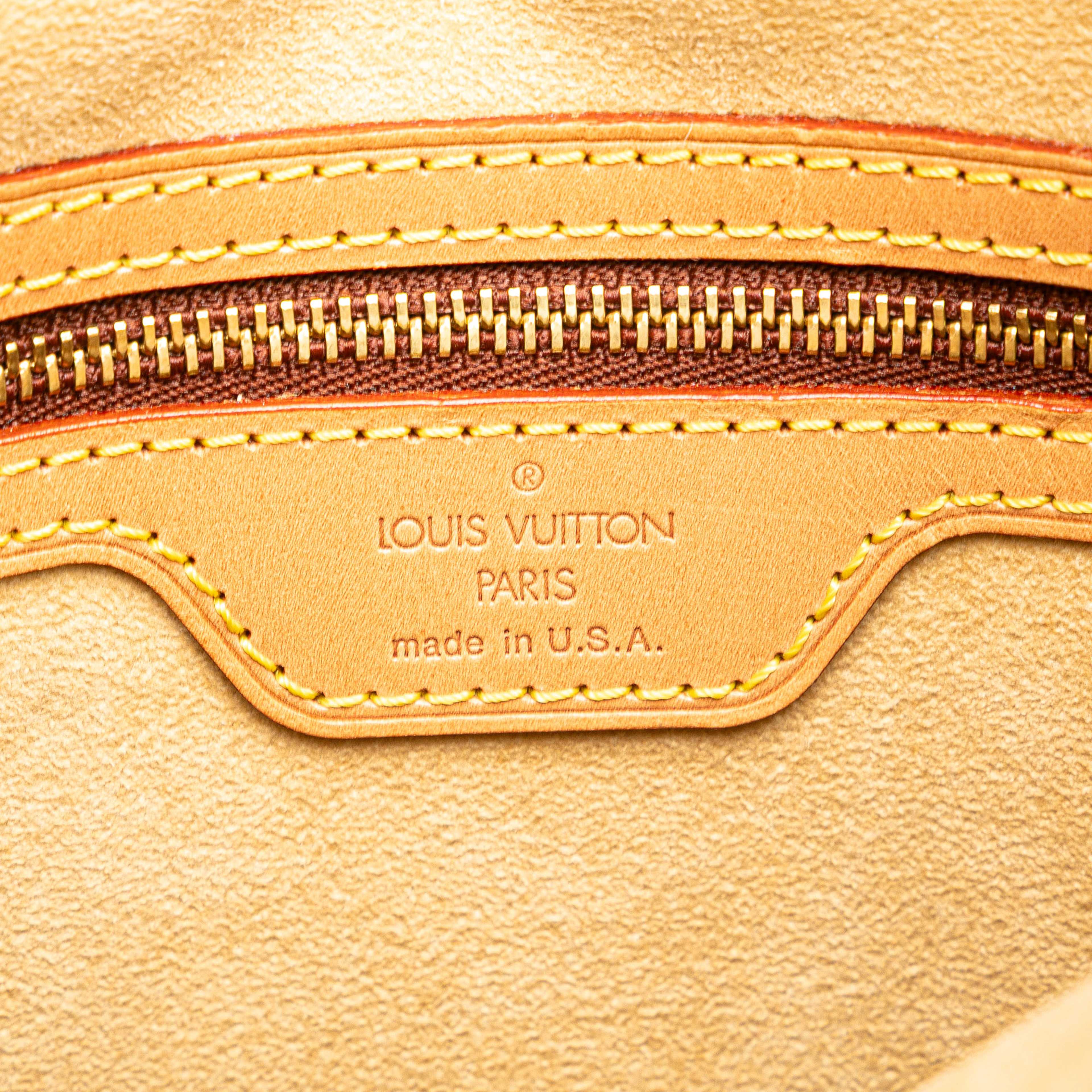 Louis Vuitton Monogram Looping Gm, från Luxclusif, i färgen brown. Klicka för att öppna bilden i stort format