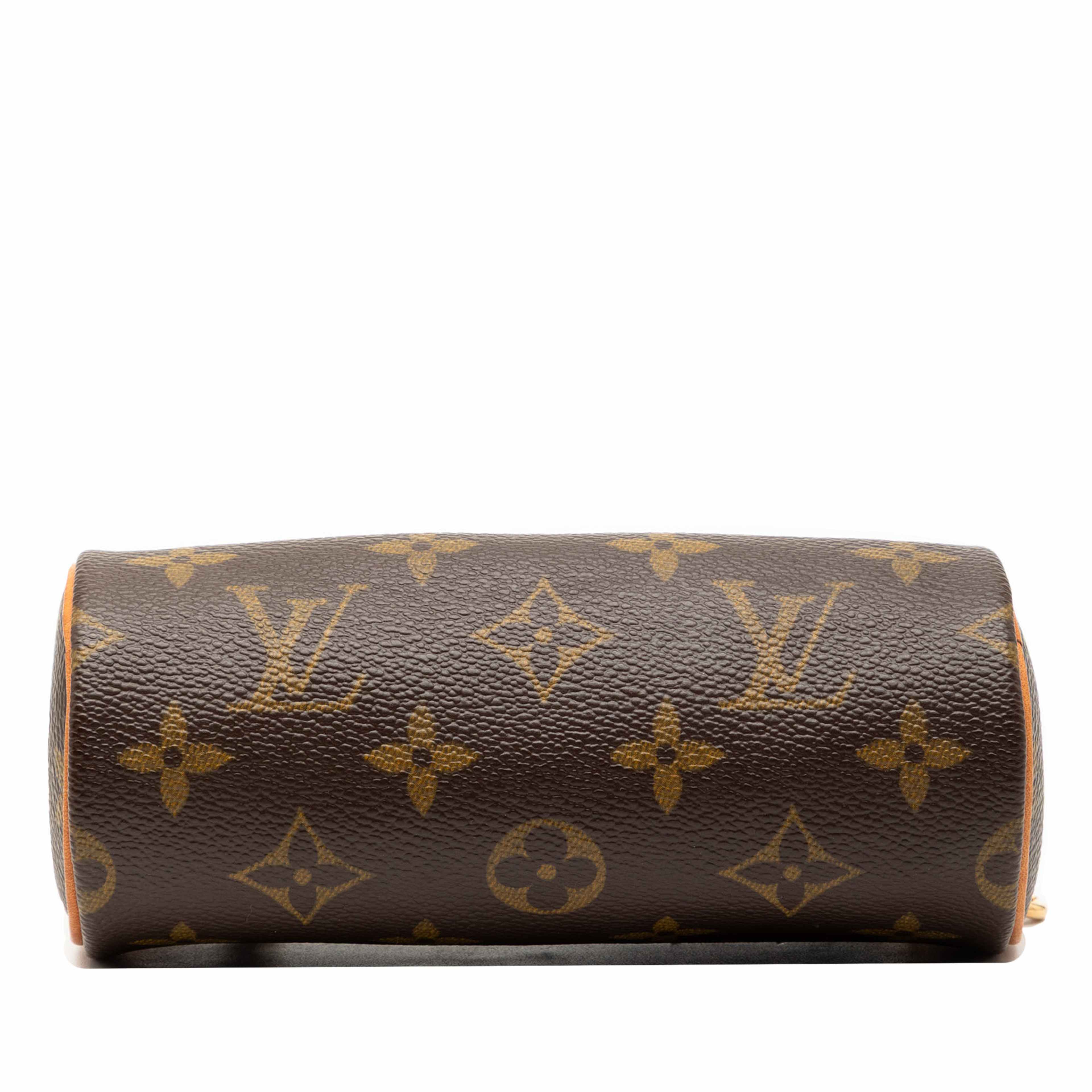 Louis Vuitton Monogram Papillon Pochette, från Luxclusif, i färgen brown. Klicka för att öppna bilden i stort format