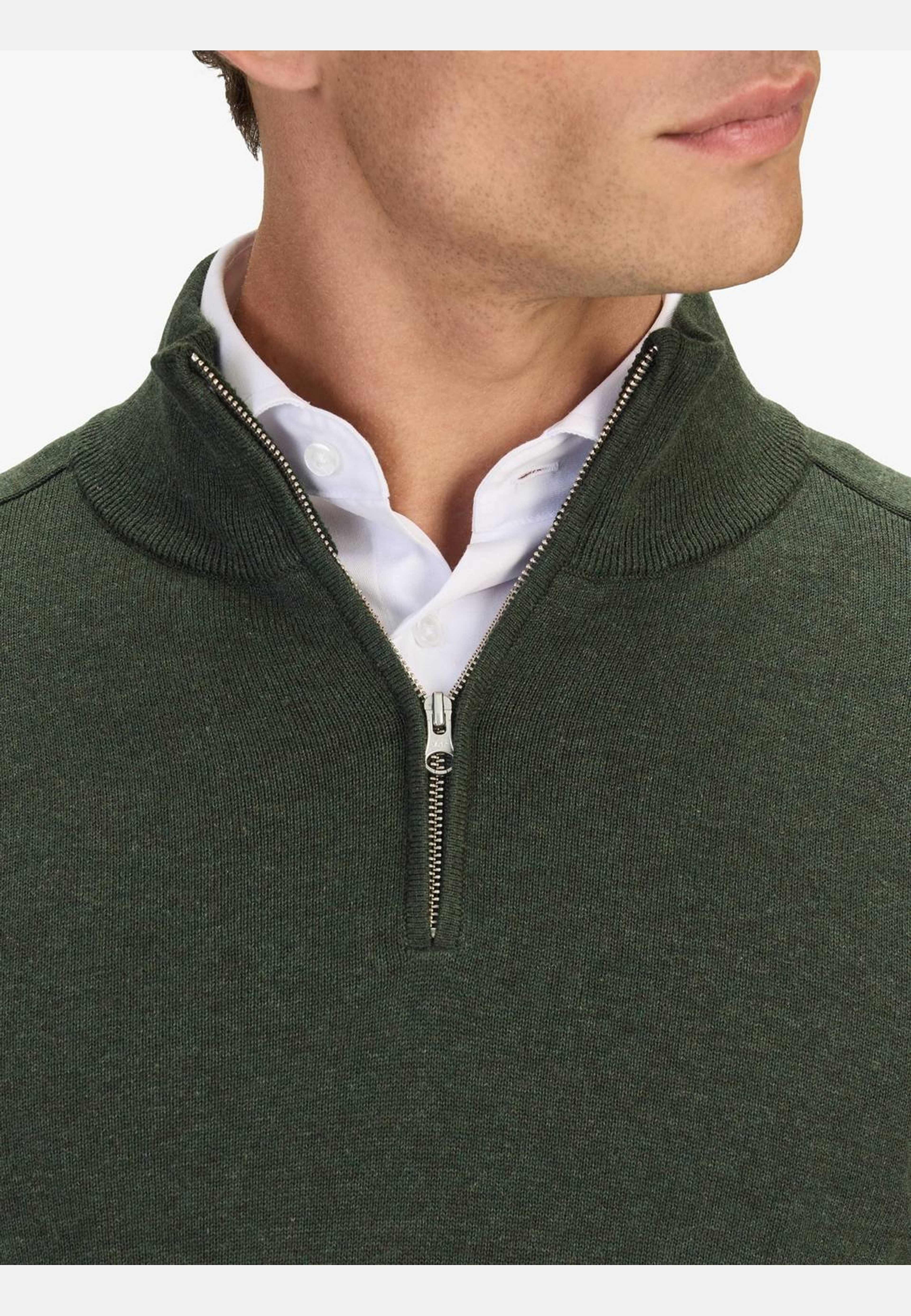 Cotton Plain Knitted Half Zipper Sweater (alex), från John Henric, i färgen green. Klicka för att öppna bilden i stort format