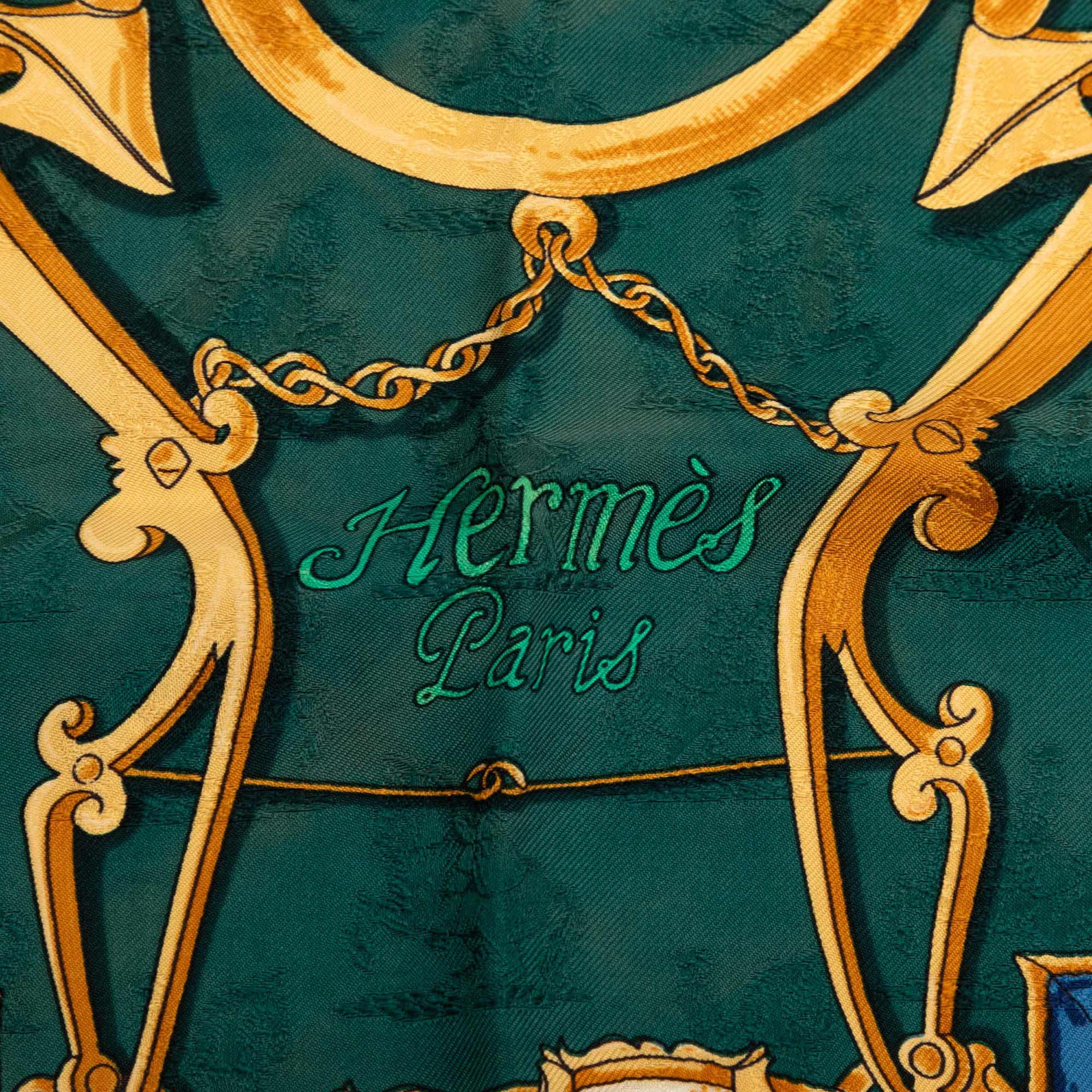 Hermès Par Mefsire Antoine De Plvvinel Silk Scarf 90, från Luxclusif, i färgen grön. Klicka för att öppna bilden i stort format