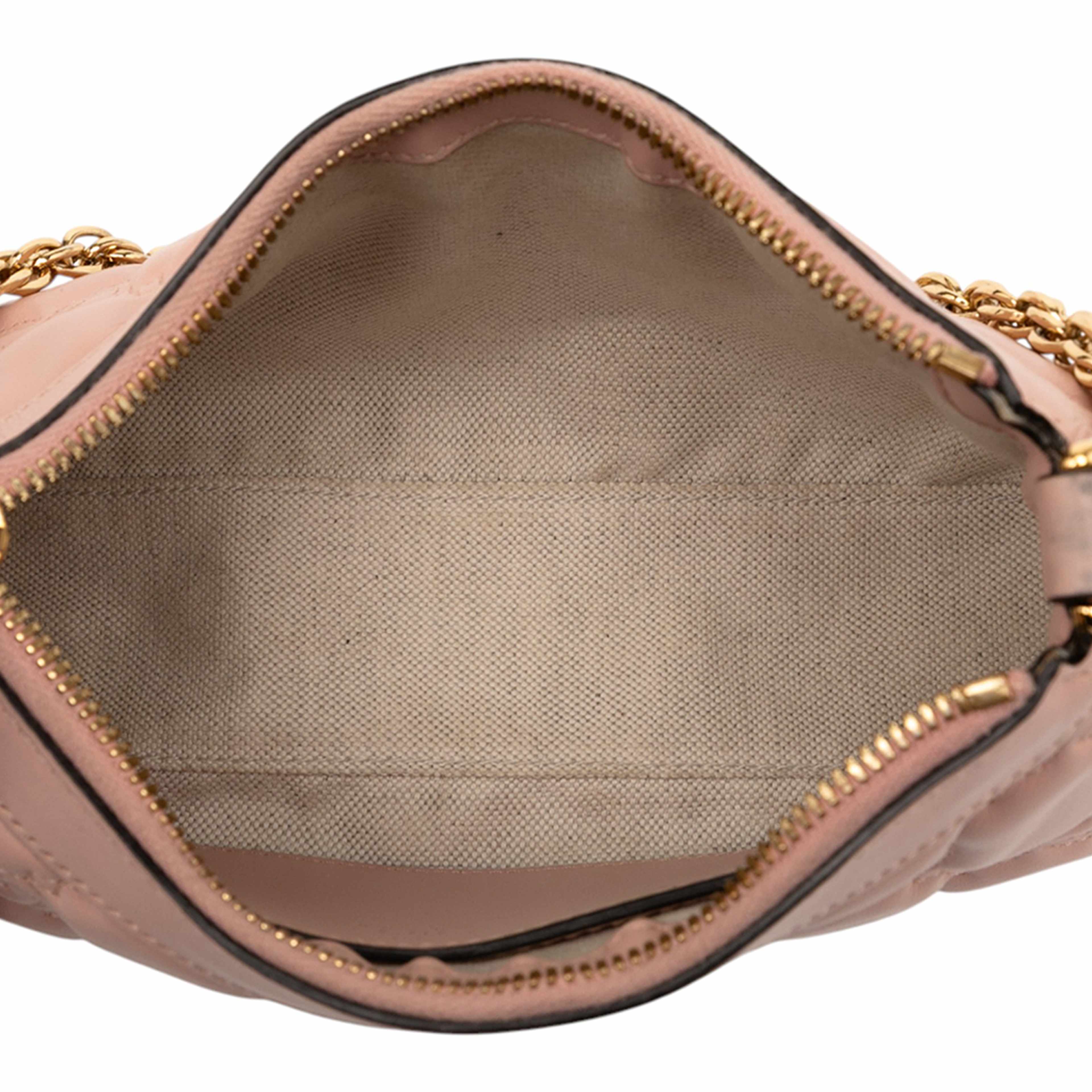 Gucci Small Gg Matelasse Leather Satchel, från Luxclusif, i färgen light pink. Klicka för att öppna bilden i stort format
