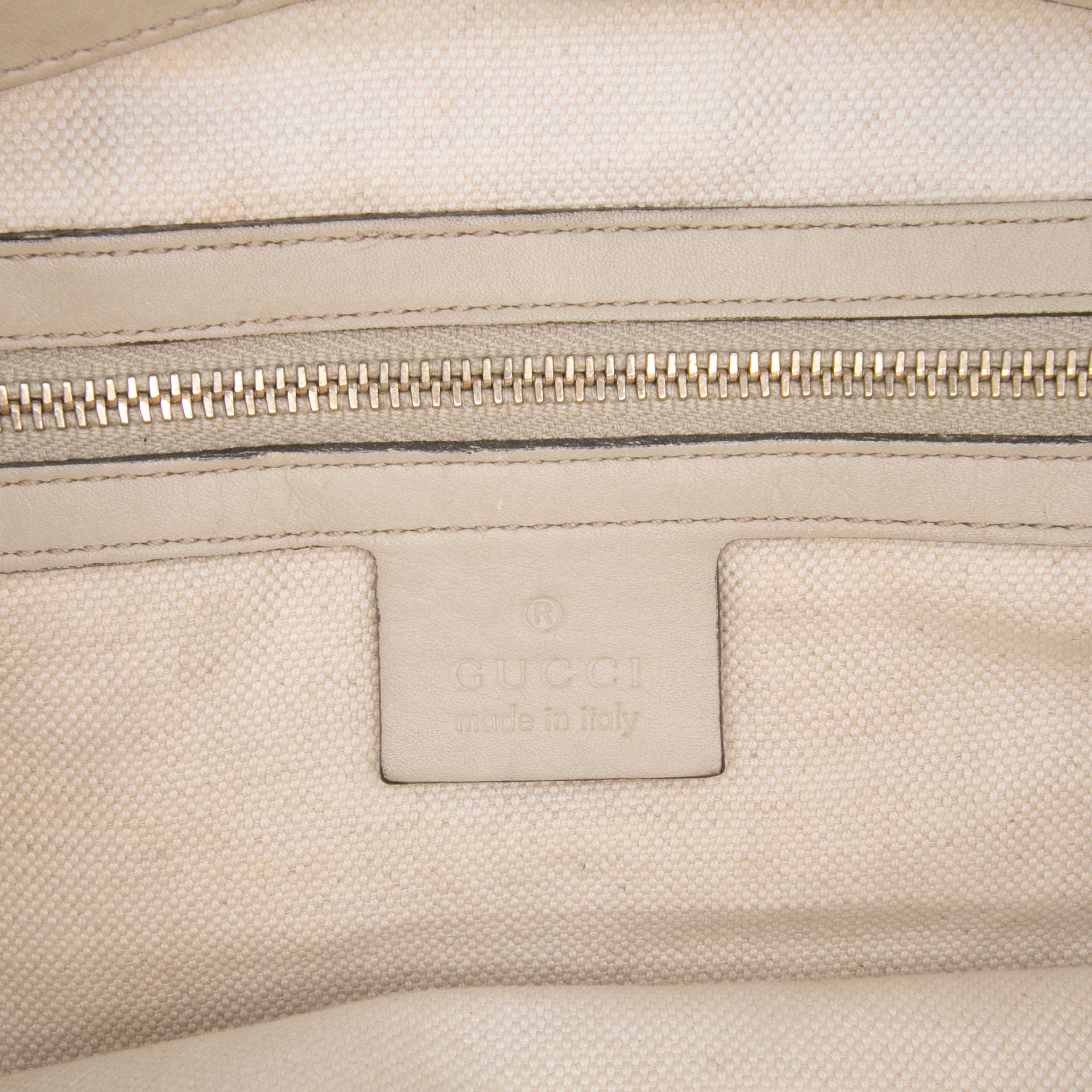 Gucci Guccissima Mayfair Tote, från Luxclusif, i färgen ivory. Klicka för att öppna bilden i stort format