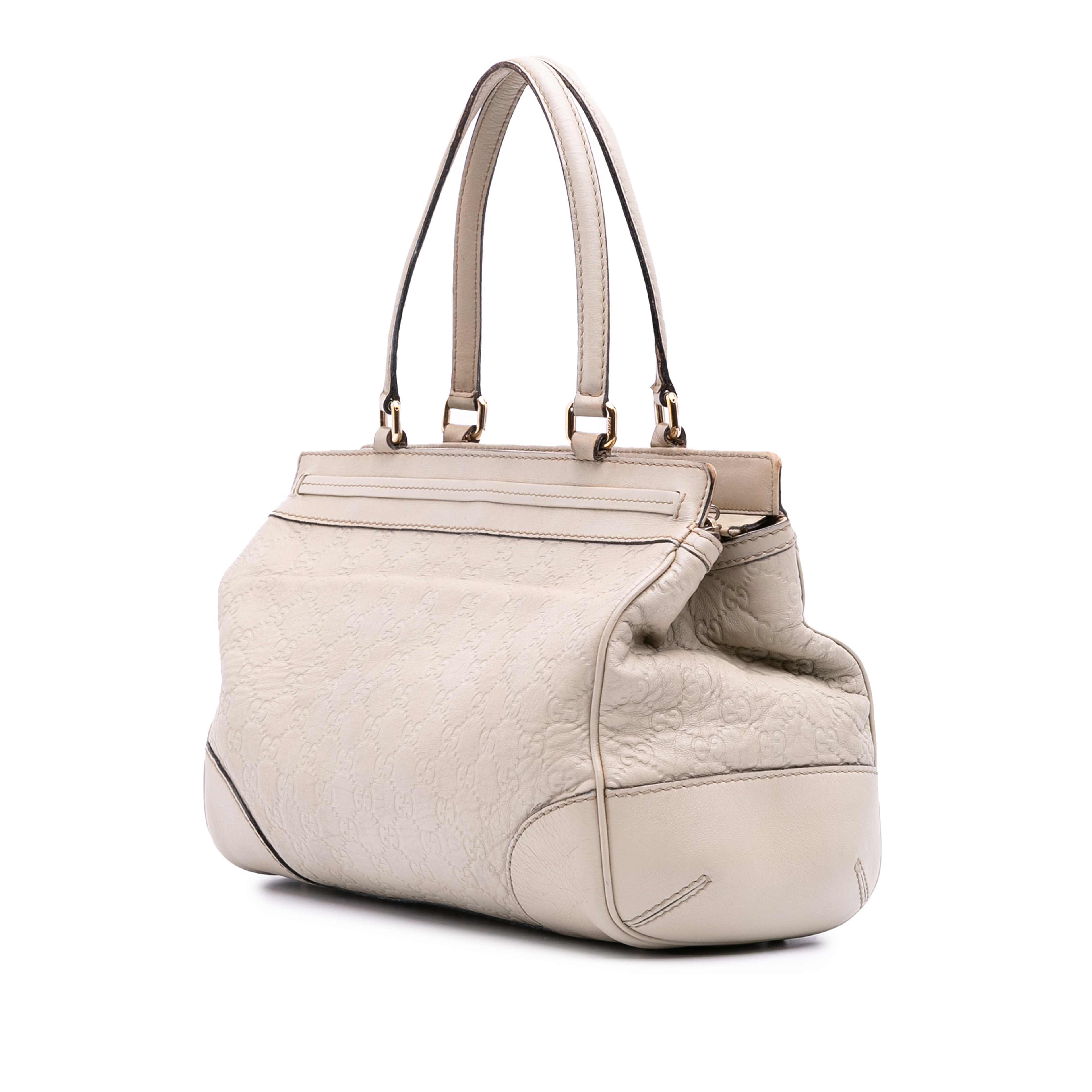 Gucci Guccissima Mayfair Tote, från Luxclusif, i färgen ivory. Klicka för att öppna bilden i stort format