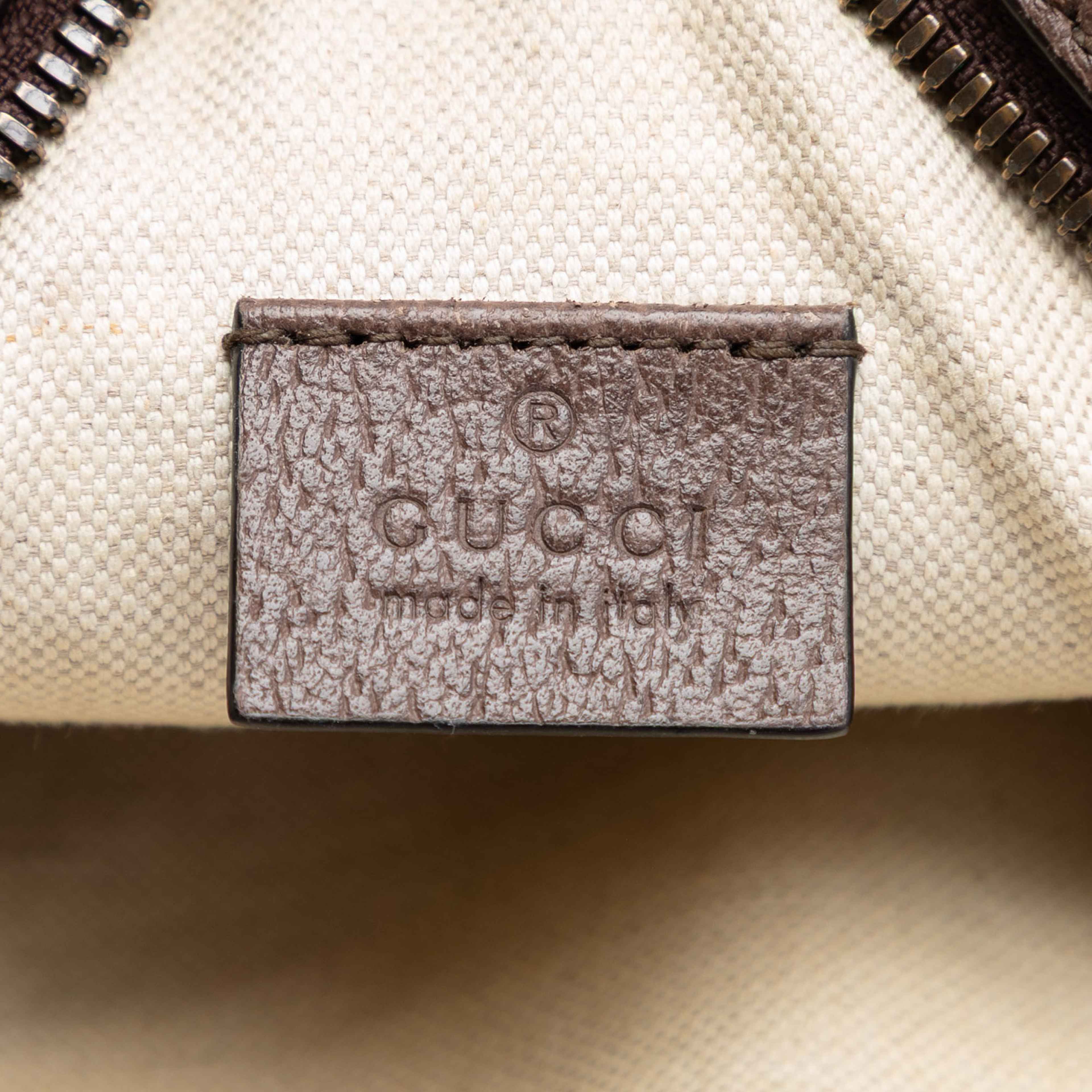 Gucci Mini Gg Supreme Web Ophidia Crossbody, från Luxclusif, i färgen beige. Klicka för att öppna bilden i stort format