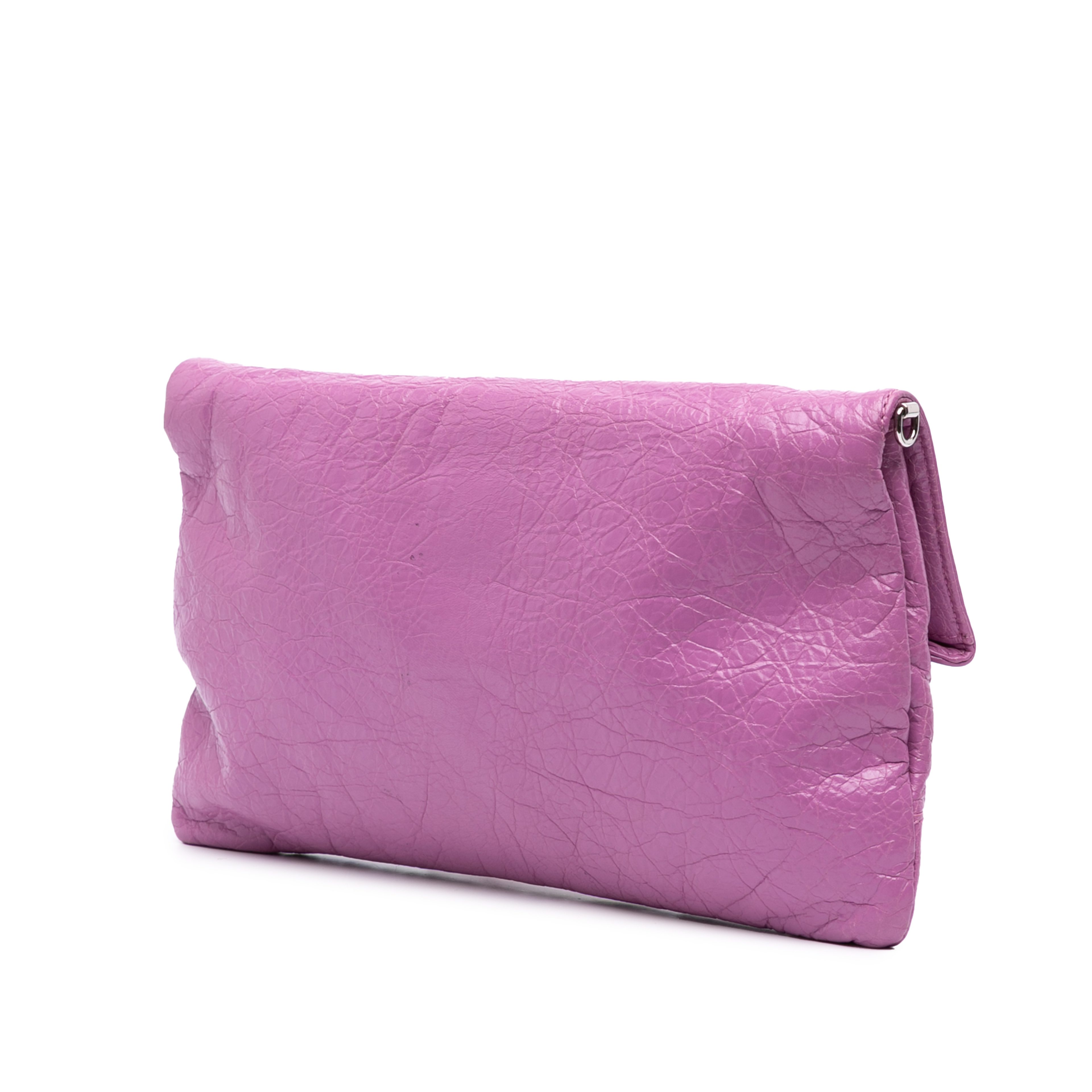 Balenciaga Lambskin Motocross Giant 12 Envelope Clutch, från Luxclusif, i färgen pink. Klicka för att öppna bilden i stort format