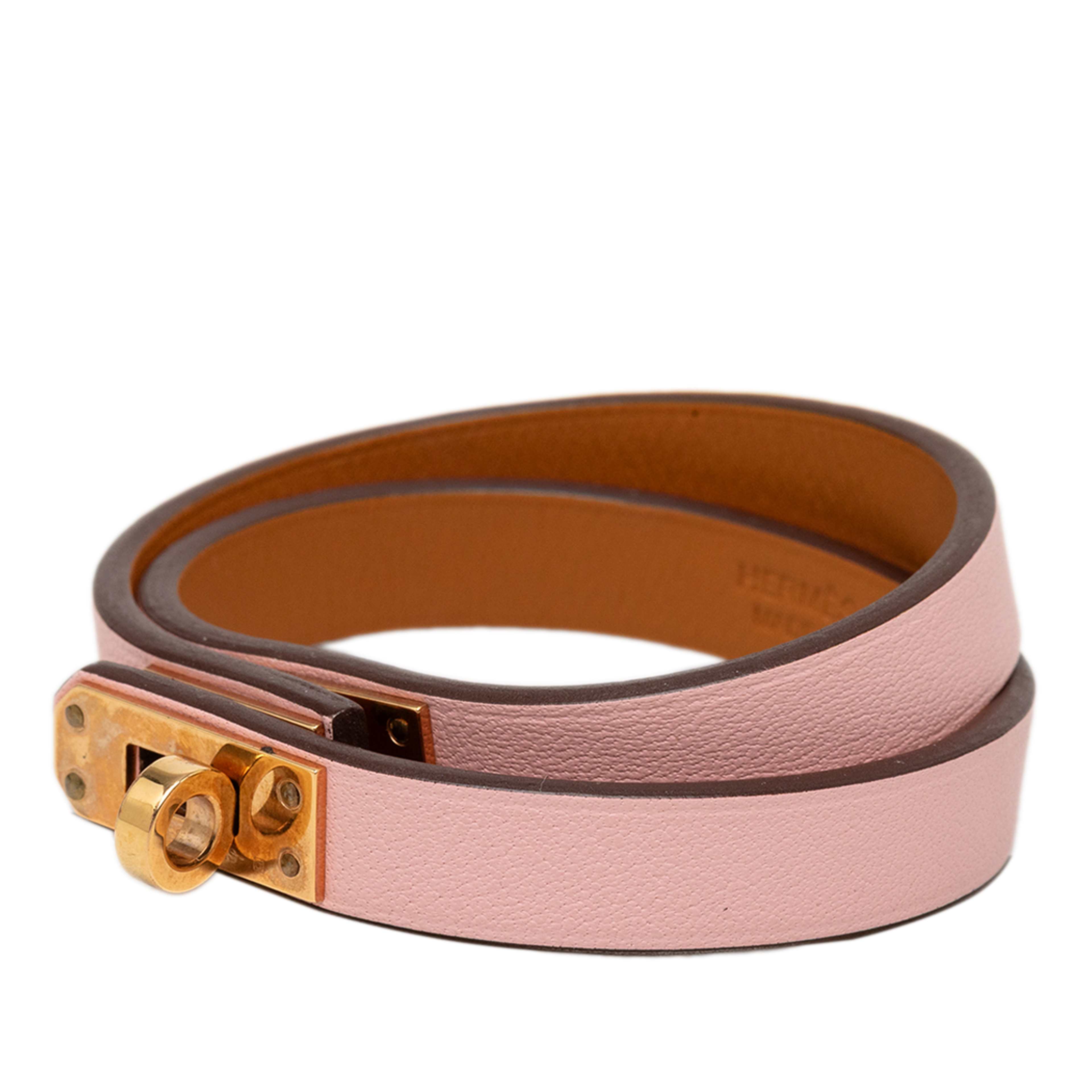 Hermès Swift Kelly Double Tour Bracelet, från Luxclusif, i färgen rosa. Klicka för att öppna bilden i stort format