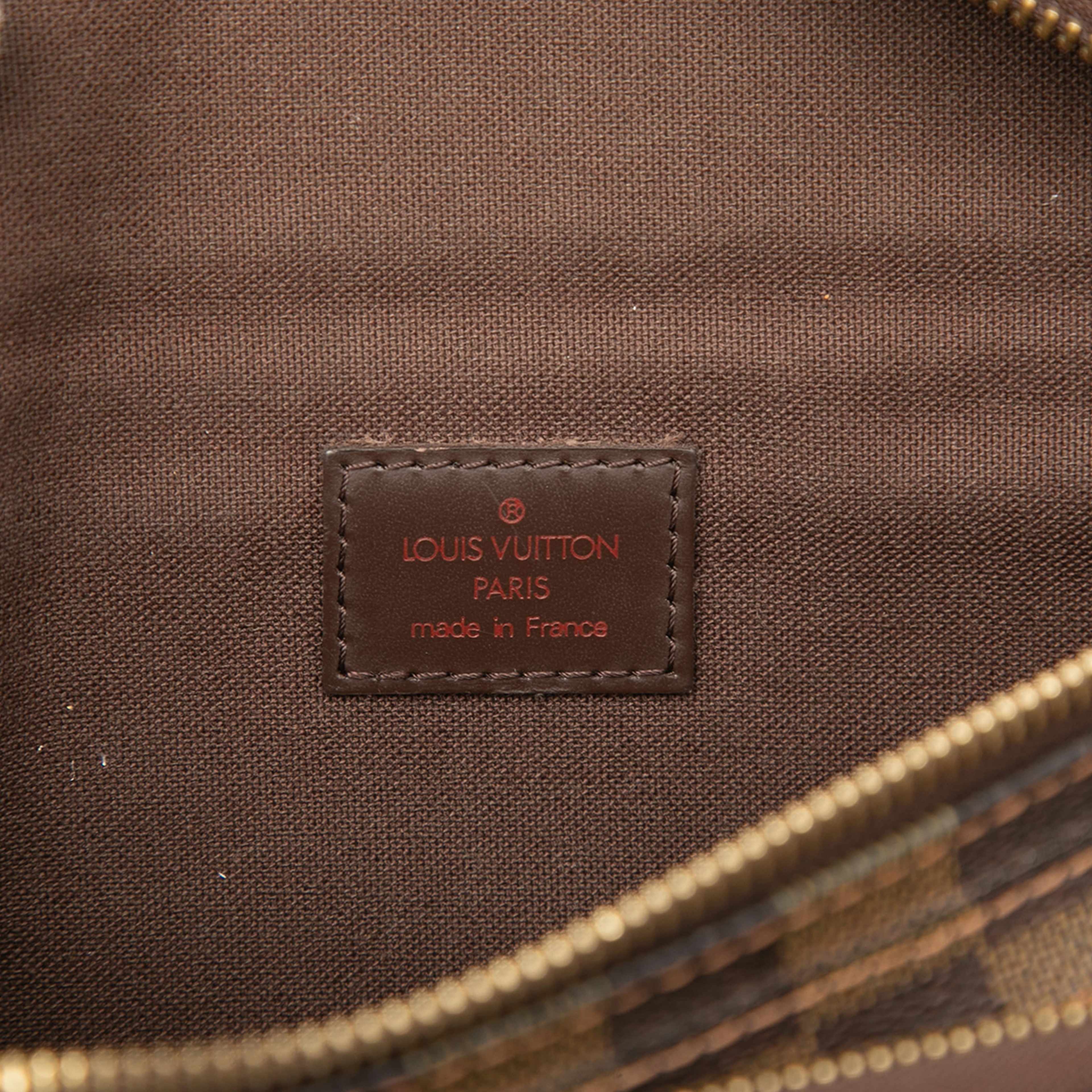 Louis Vuitton Damier Ebene Melville Bum Bag, från Luxclusif, i färgen brun. Klicka för att öppna bilden i stort format