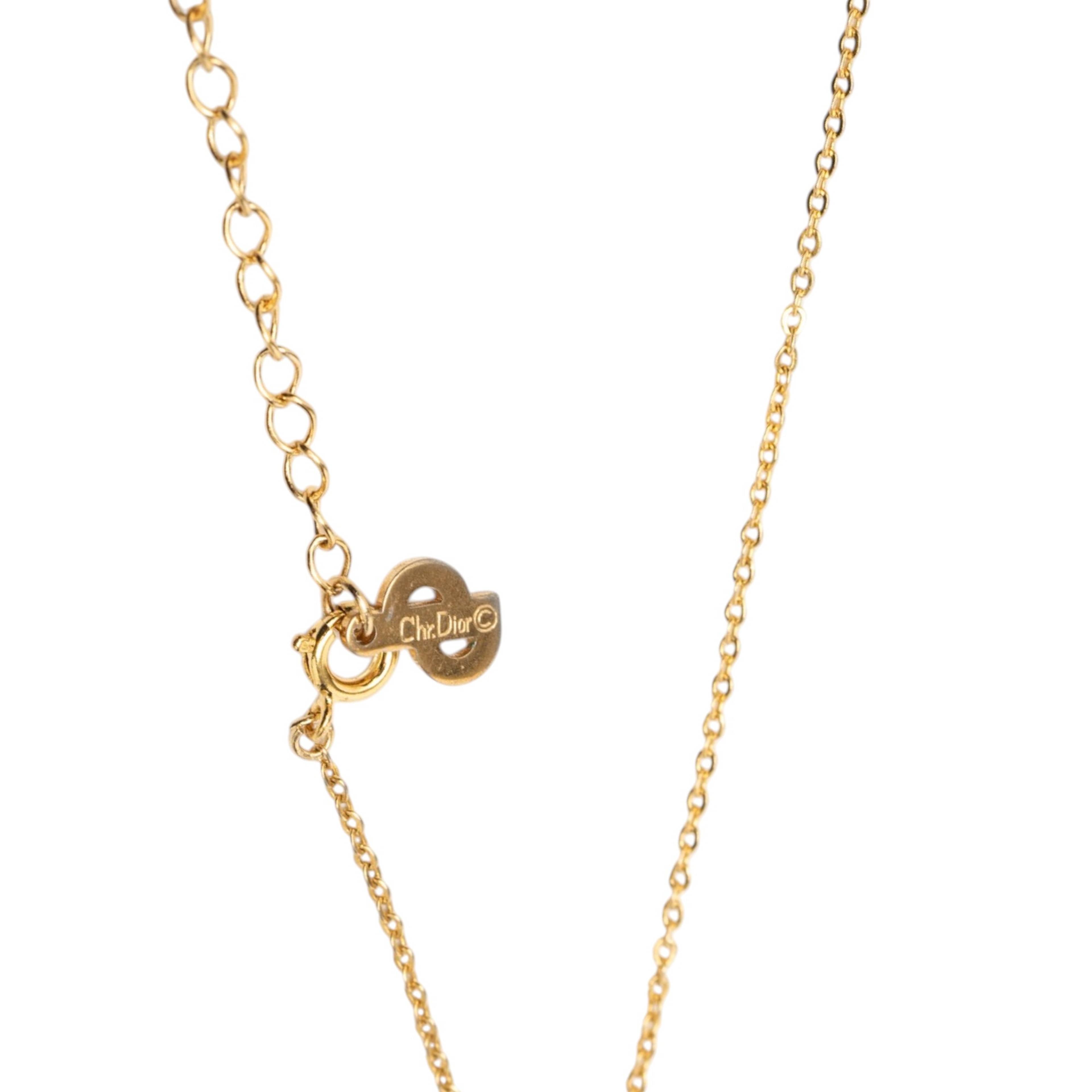 Dior Gold Plated Oblique Strass Necklace, från Luxclusif, i färgen guld. Klicka för att öppna bilden i stort format